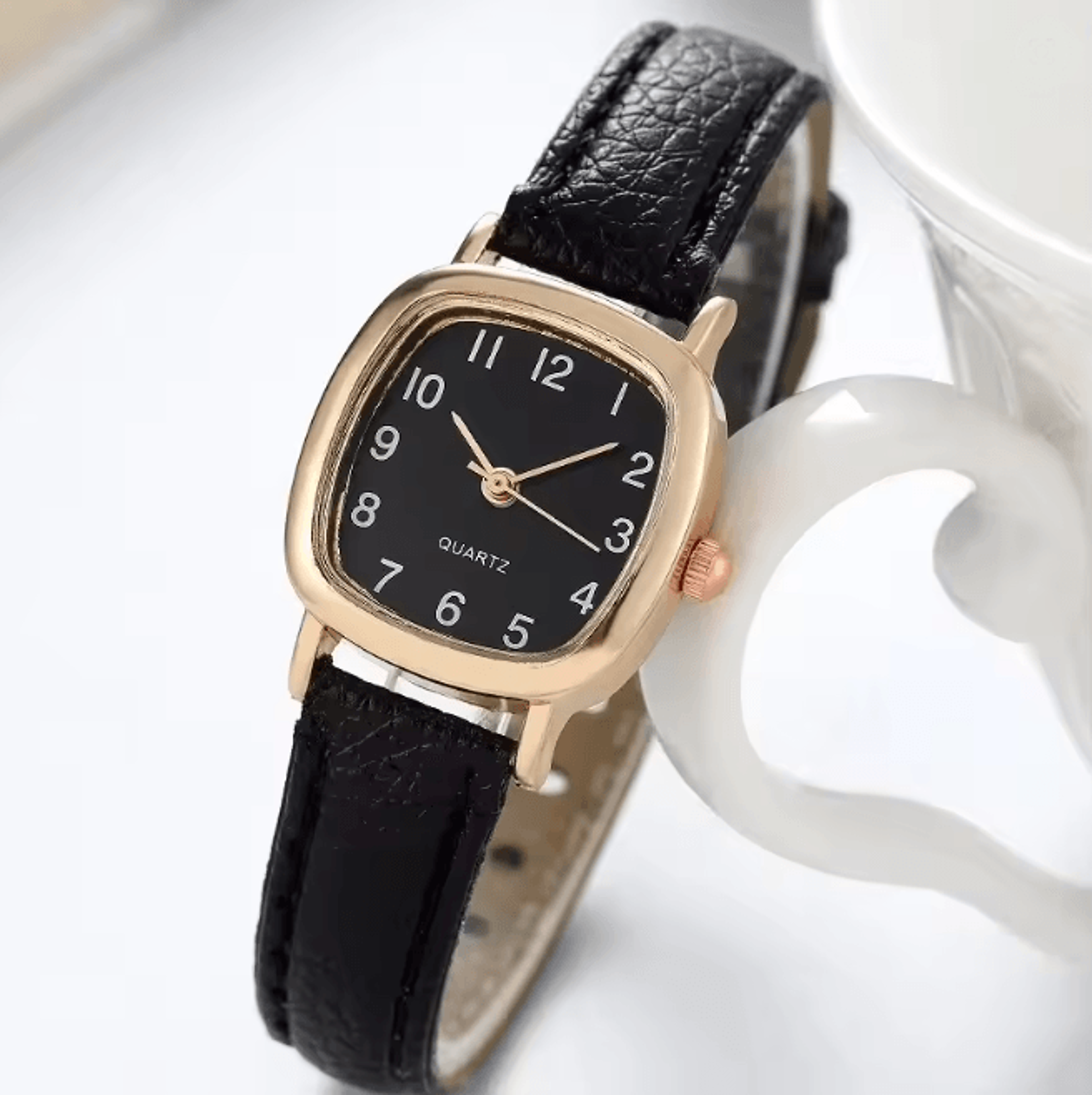 Square Womens Quartz Watch Simple Vintage Small Dial 6