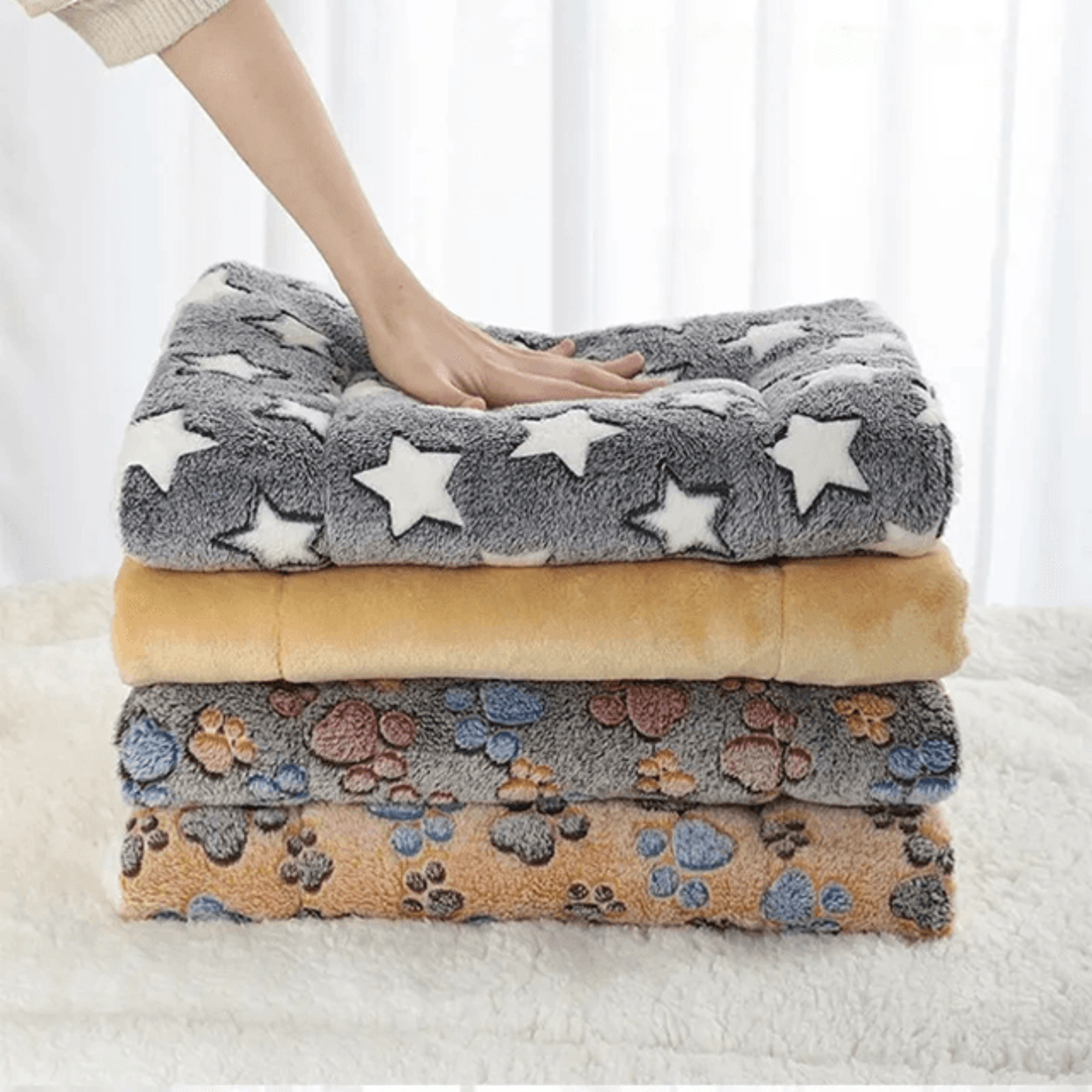 CozyPaws Flannel Pet Sleeping Mat Warm Dog Bed And Cat Cushion 0