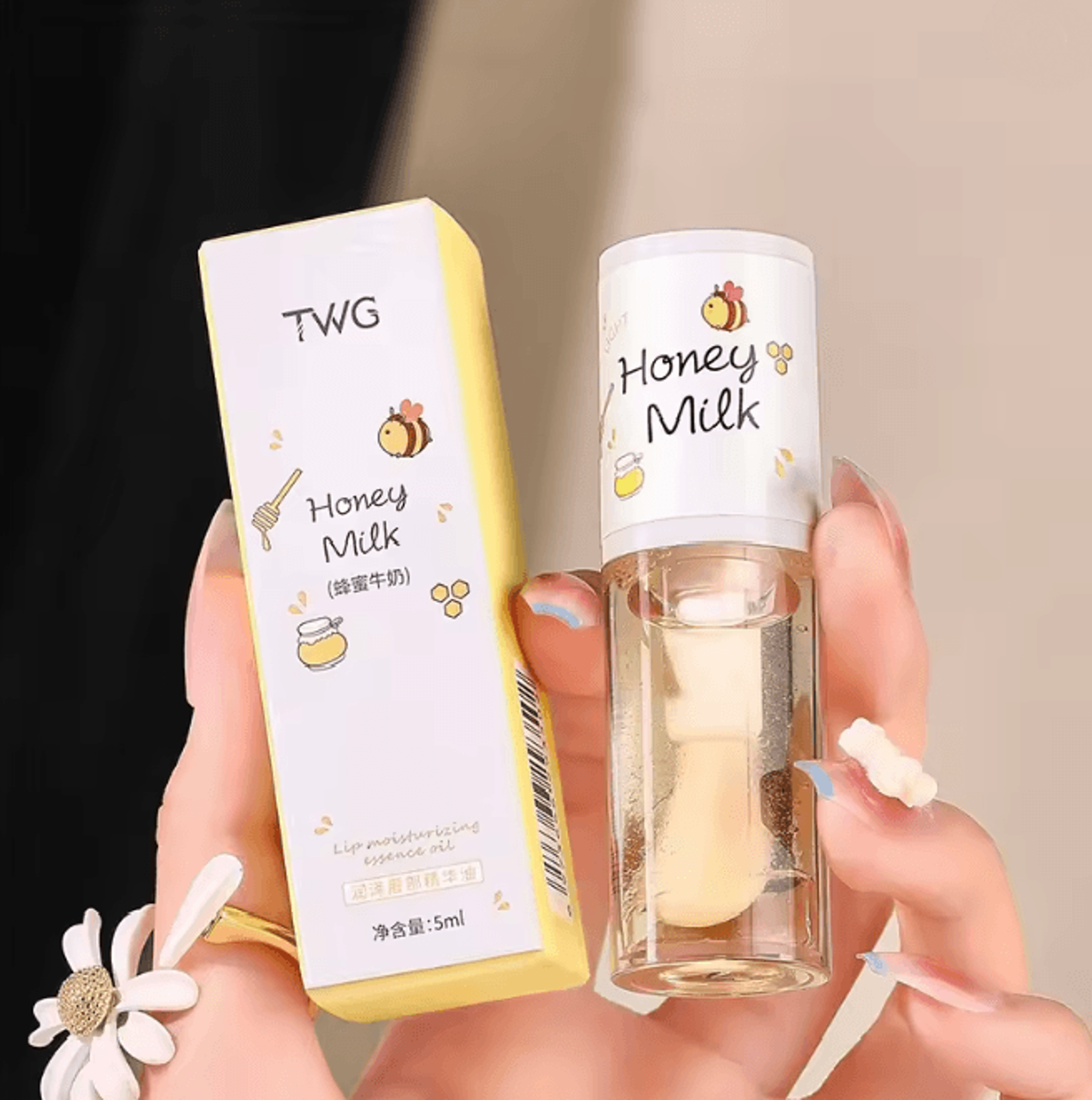 PeachGlow Honey Lip Oil Moisturizing Lip Gloss For Soft Smooth Lips 4