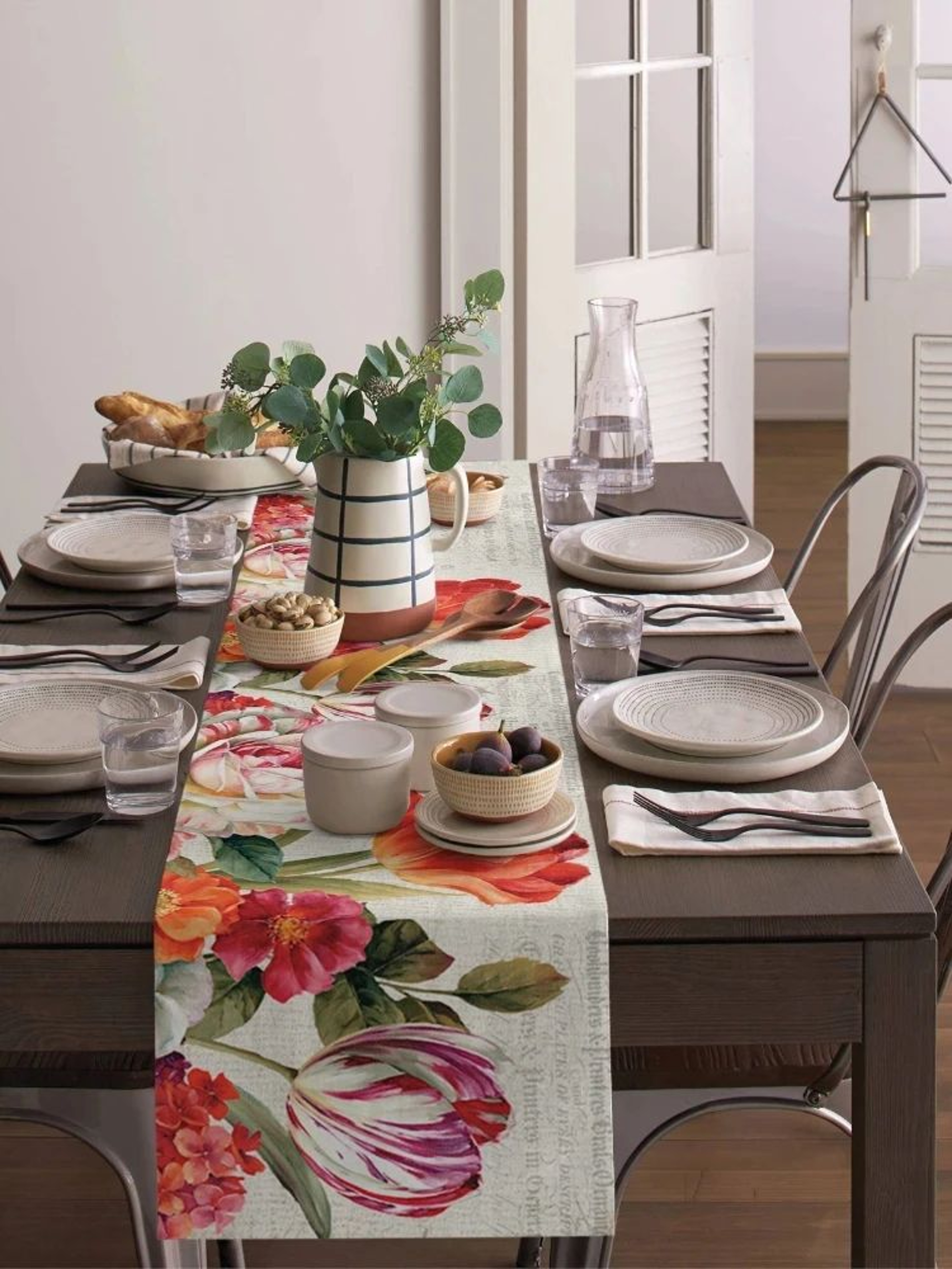 BloomLinen Vintage Tulip Table Runner Farmhouse Dining Decor 3