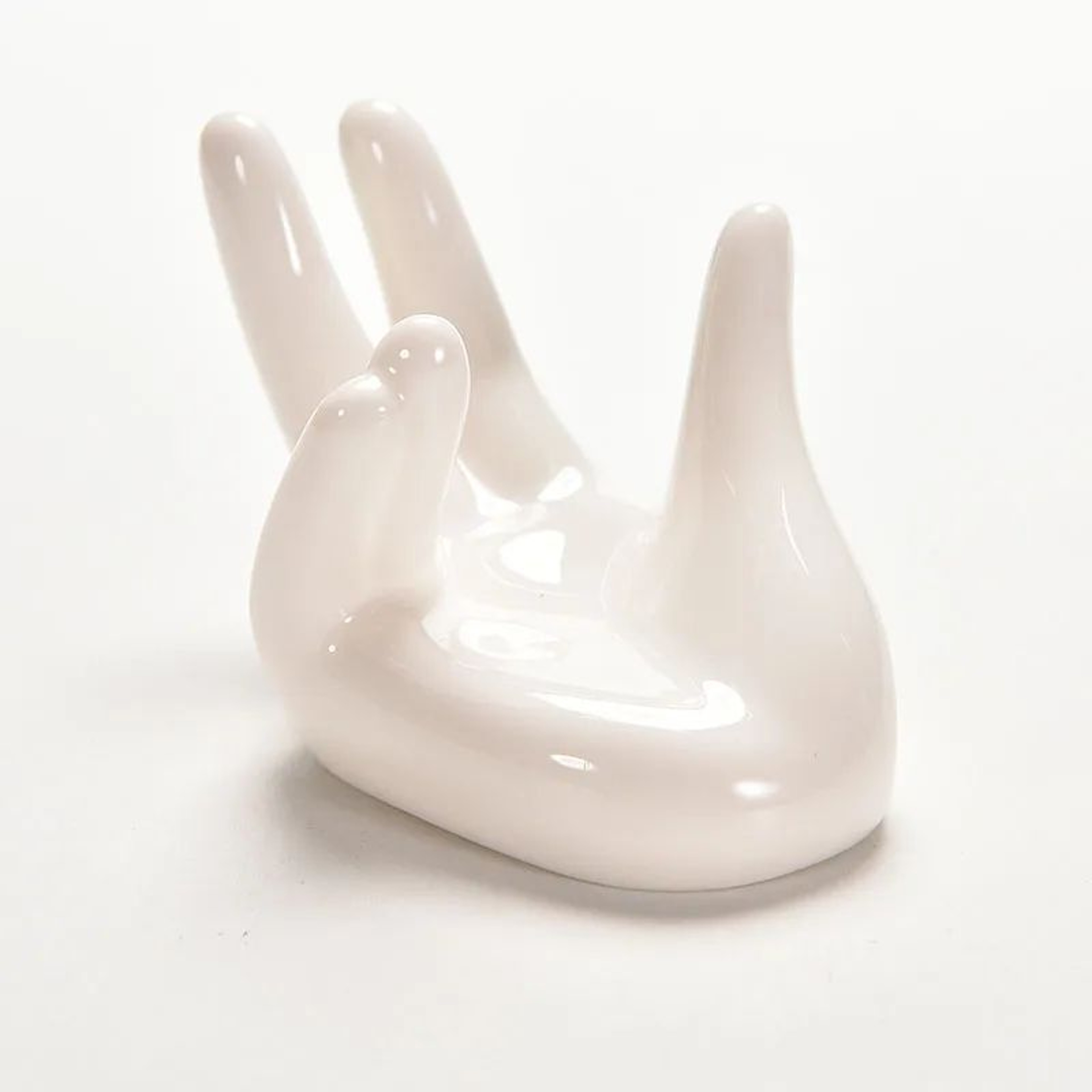 White Ceramic Air Plant Holder Minimalist Desk Planter For Home And Office Decor 2