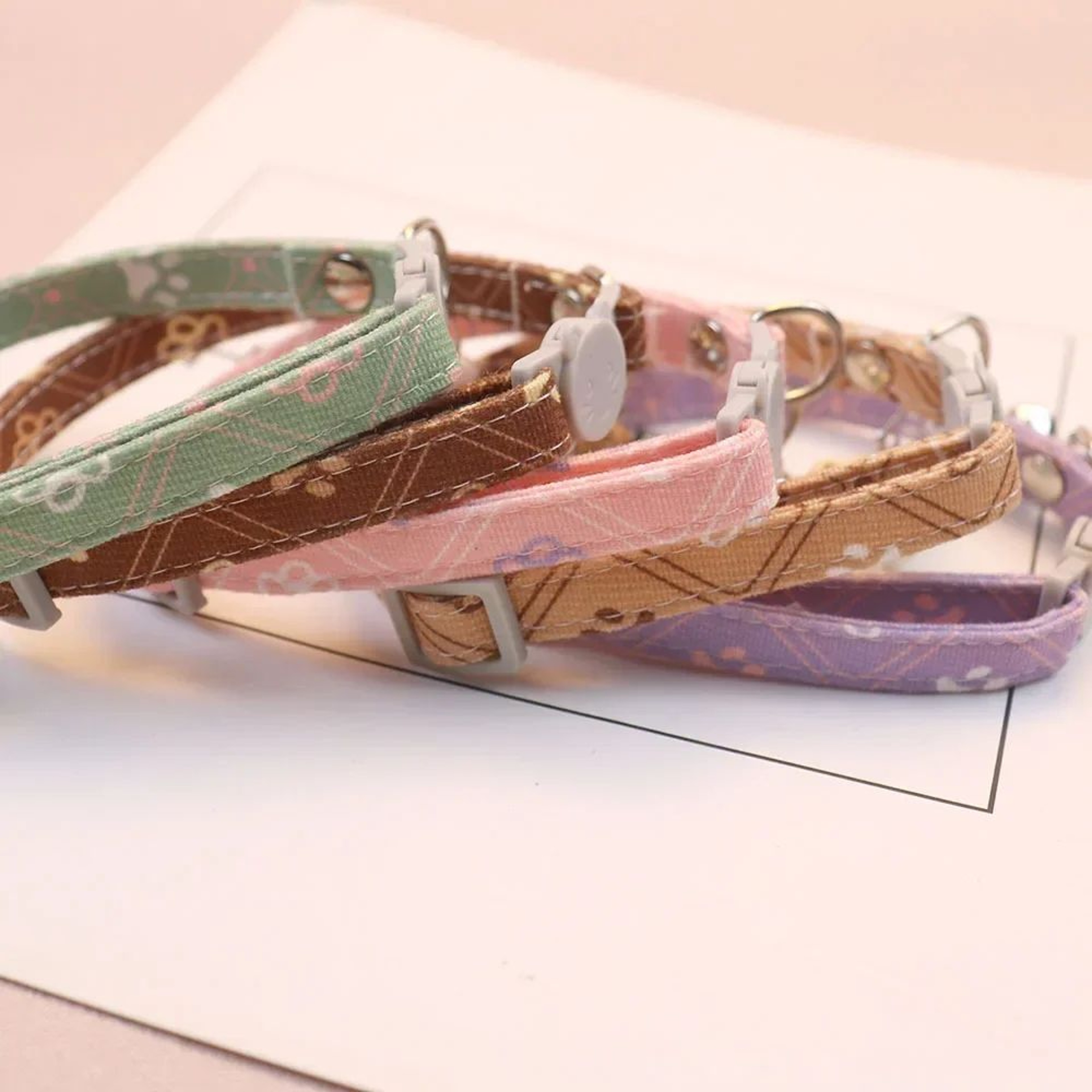 PawCharm Breakaway Cat Collar With Bell Adjustable Collar 2