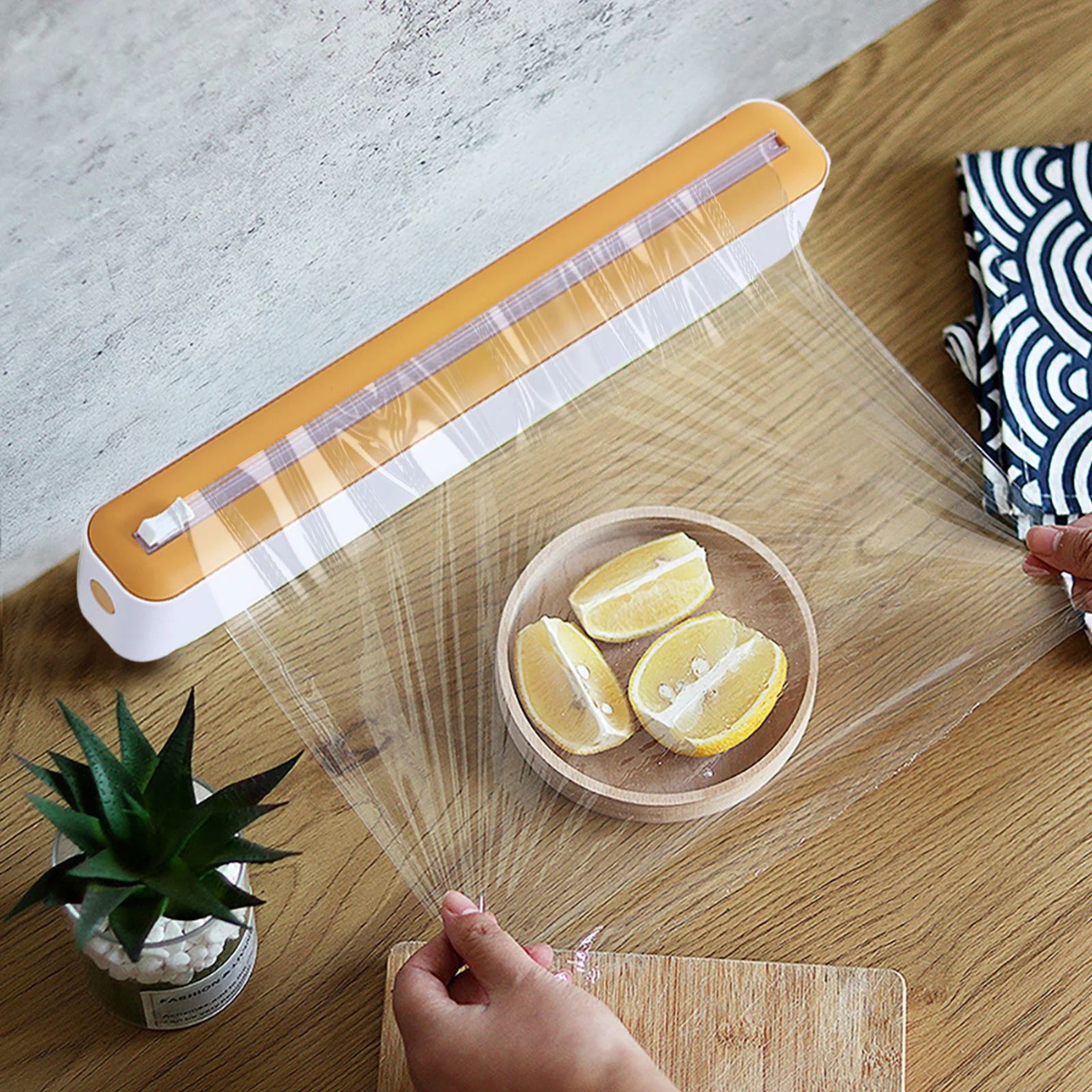 Cling Film Cutter Dispenser Food Wrap Cutter With Suction Cup 5
