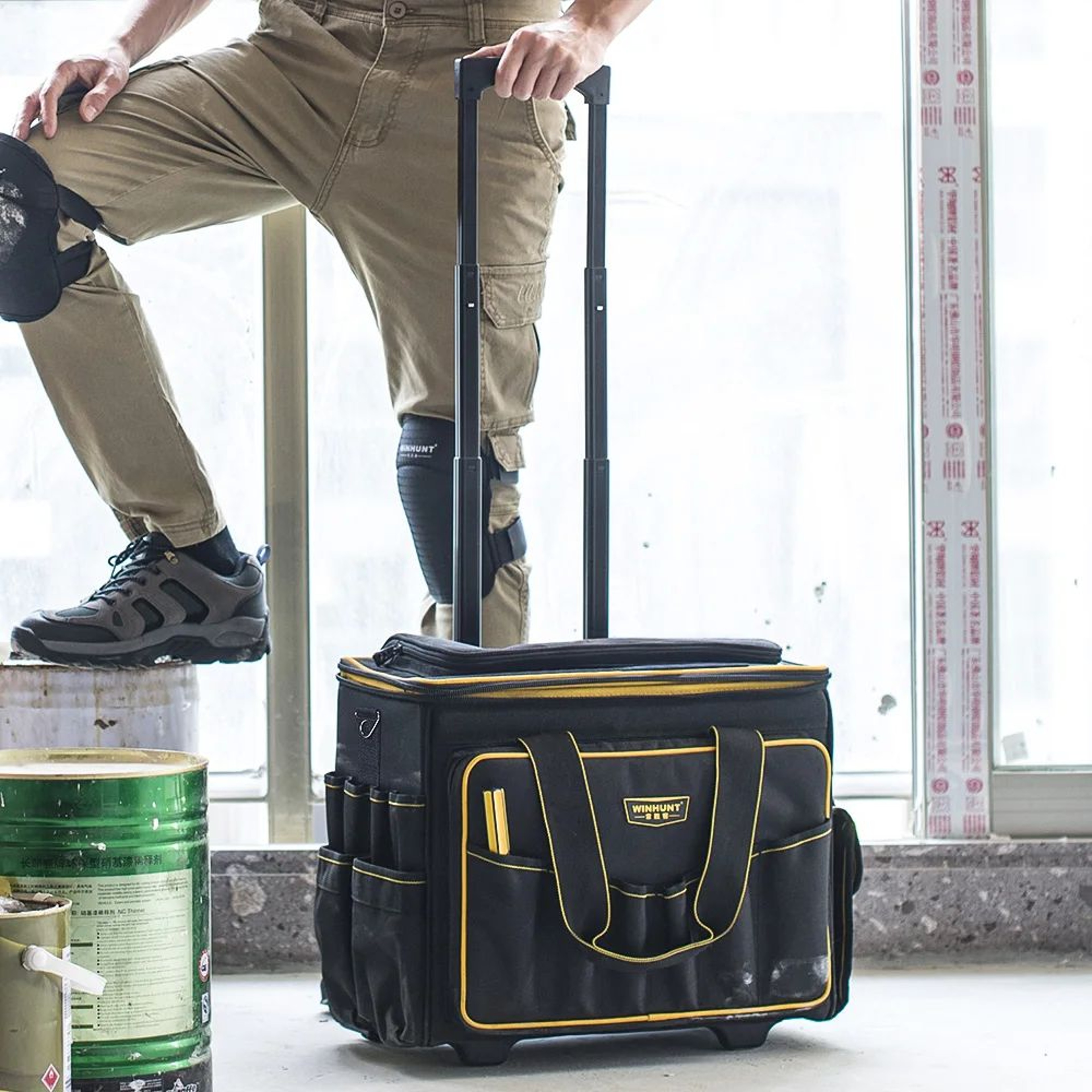WINHUNT Heavy Duty Rolling Tool Bag With Telescoping Handle 0
