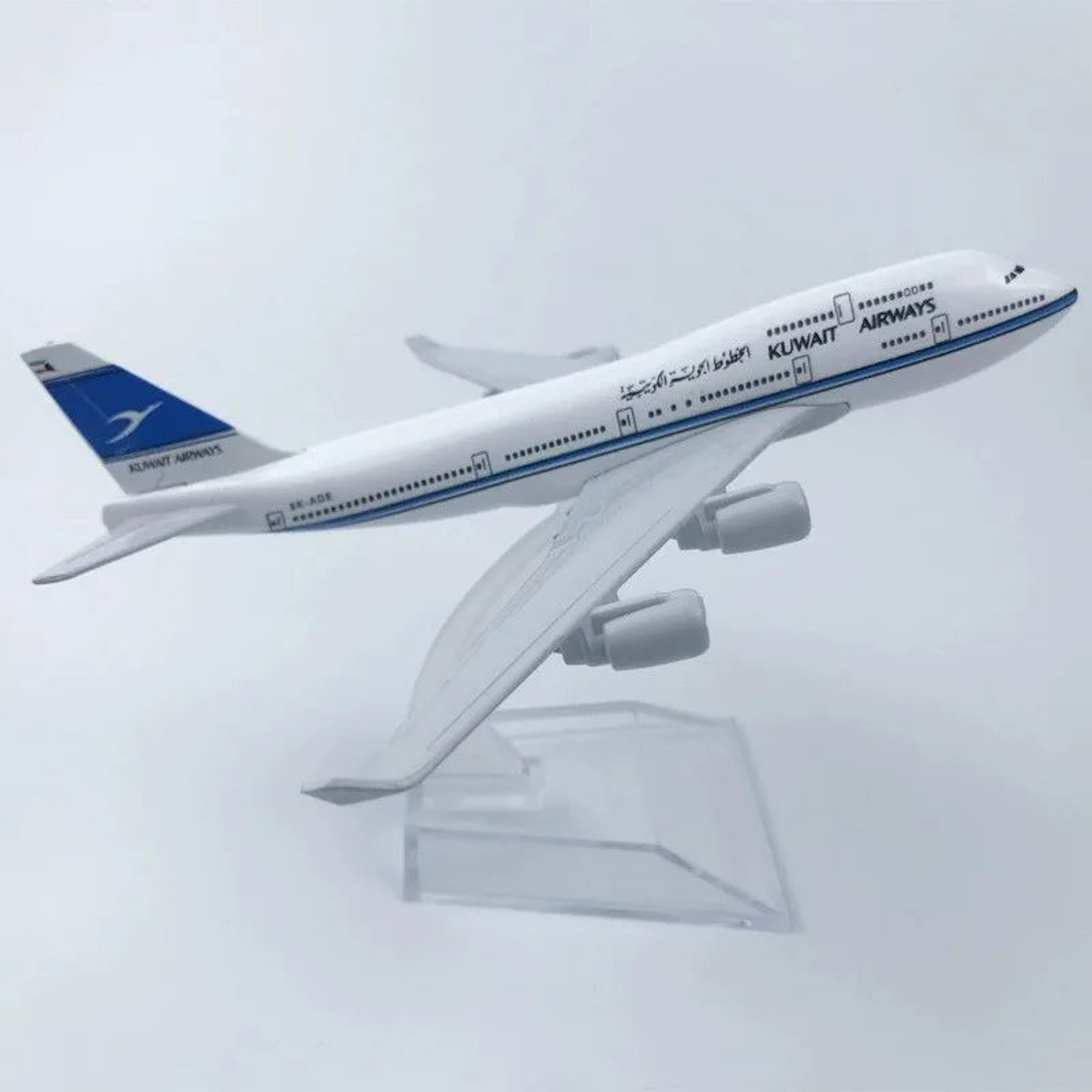 6 Inch Diecast Passenger Airplane Model 19