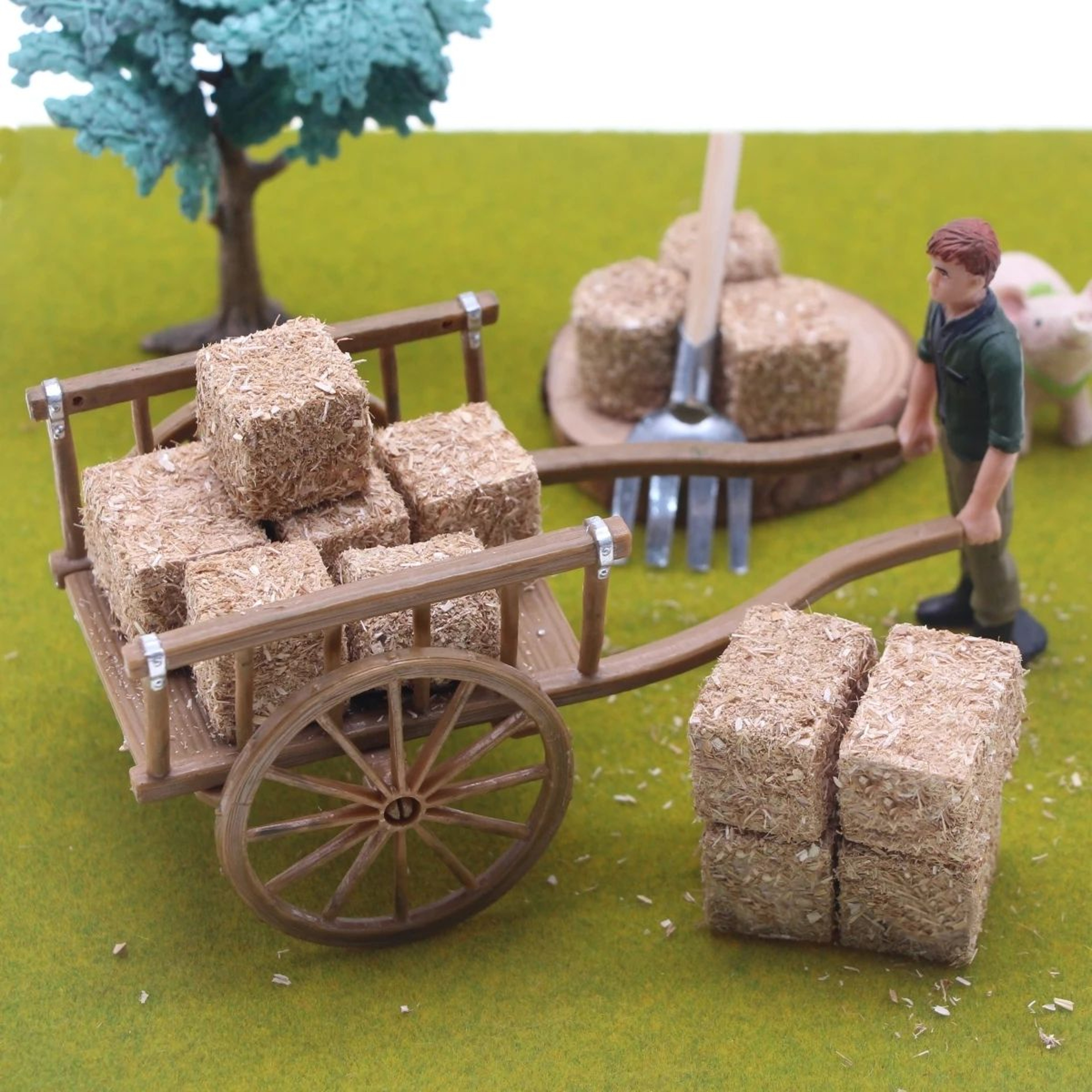 Mini Natural Hay Bale Decorations 0