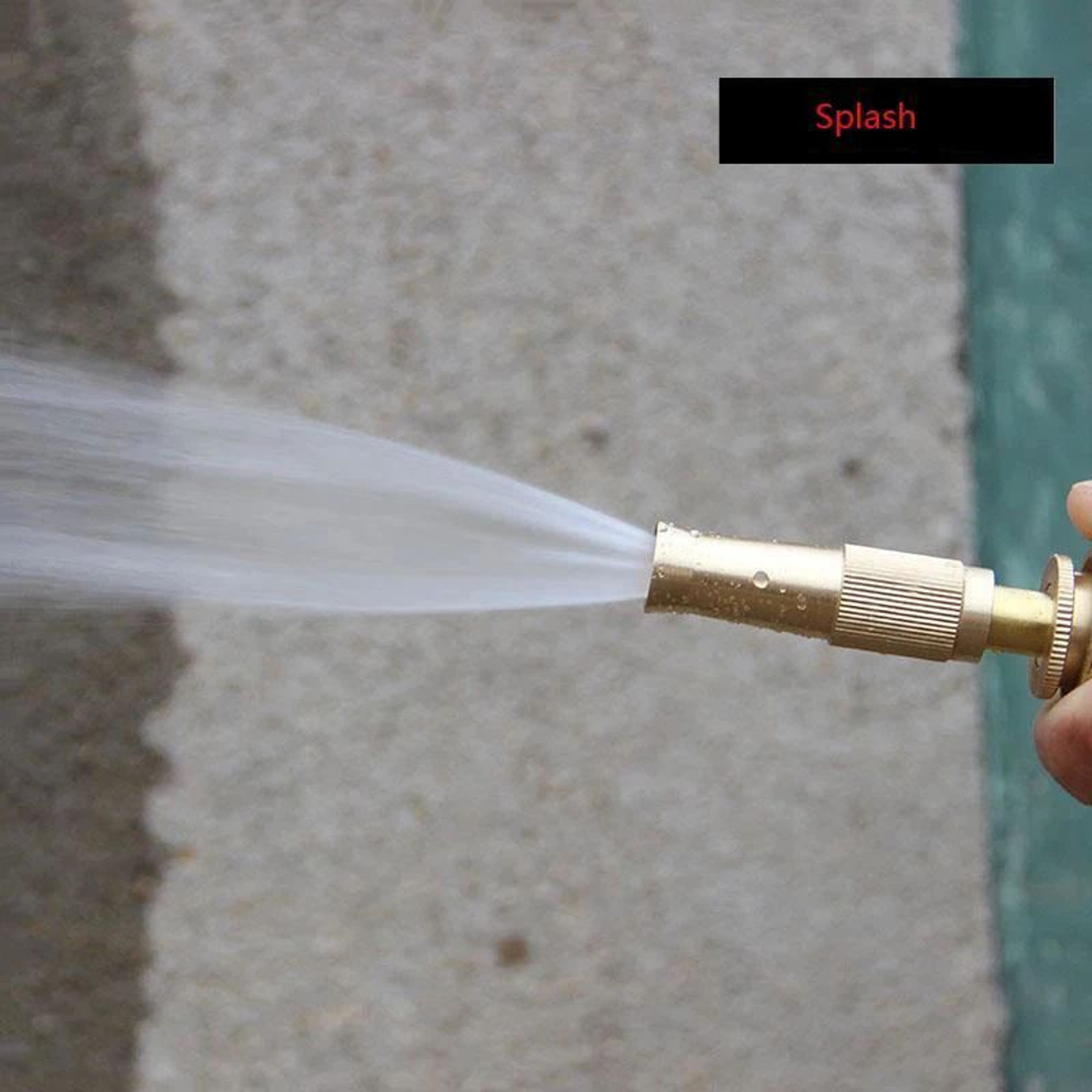 Expandable Garden Hose With Adjustable Spray Nozzle 1