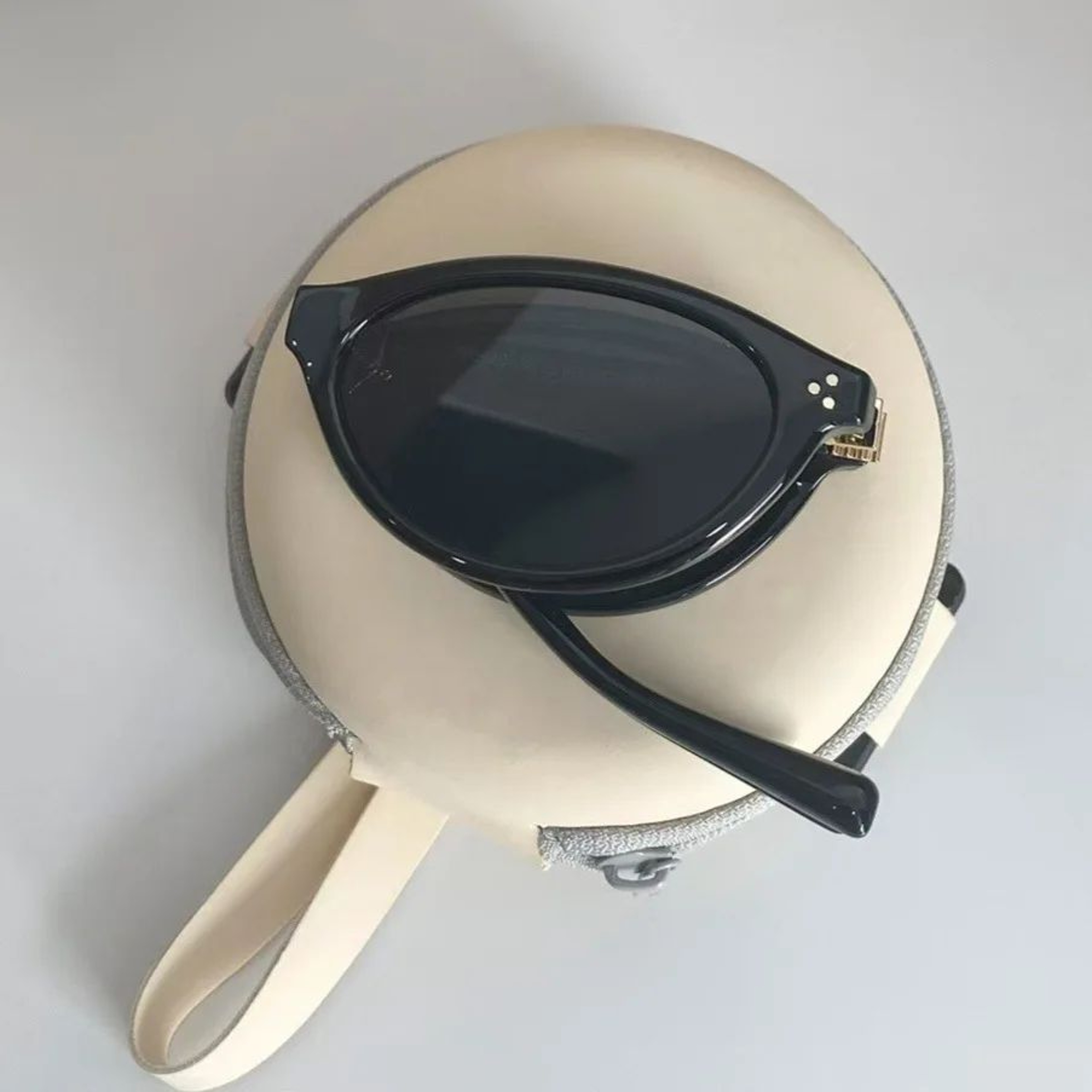 Retro Cat Eye Foldable Sunglasses 3