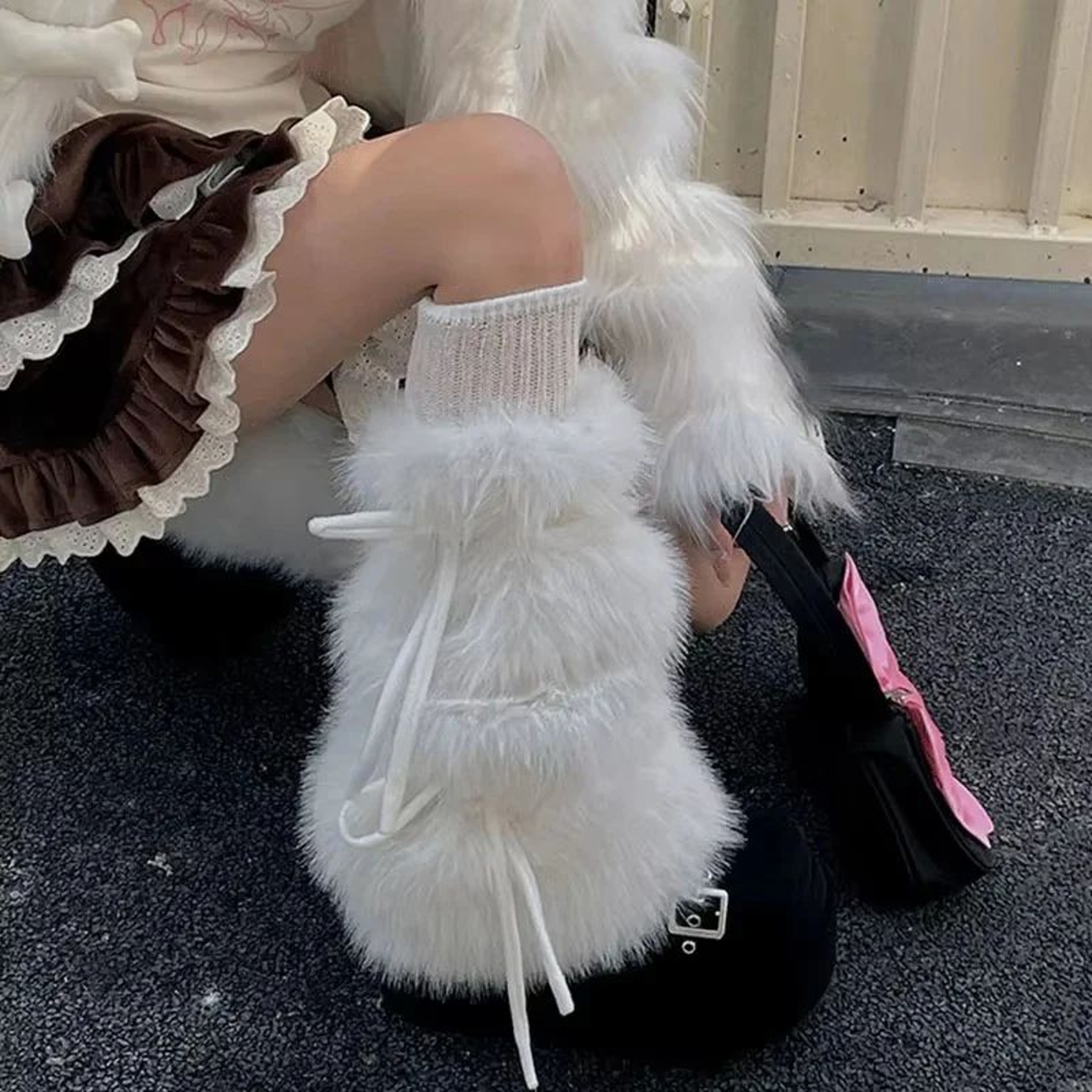 Plush Bow Faux Fur Leg Warmers 2