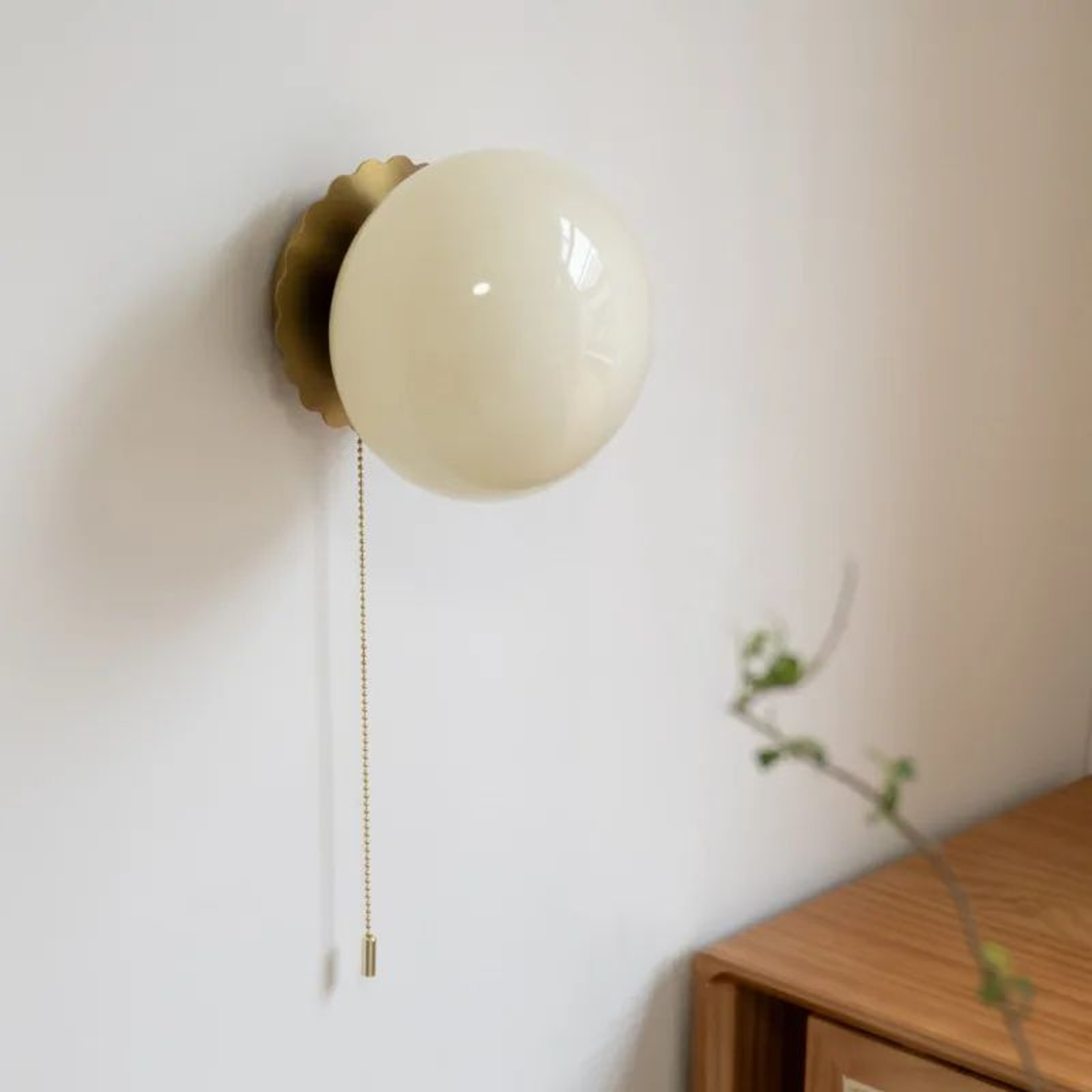 Modern Glass Globe Wall Lamp 4