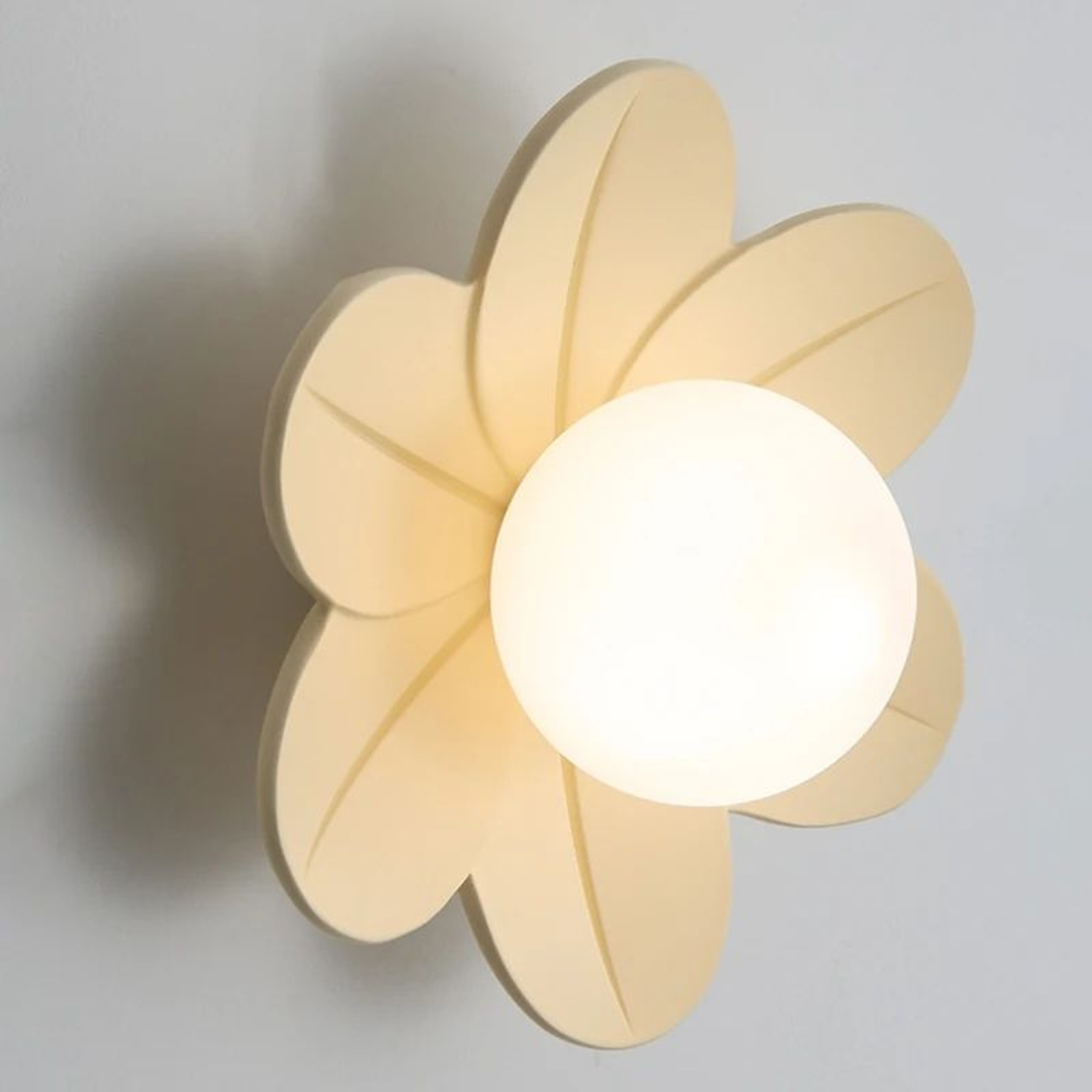 Romantic Petal Flower Wall Lamp 5