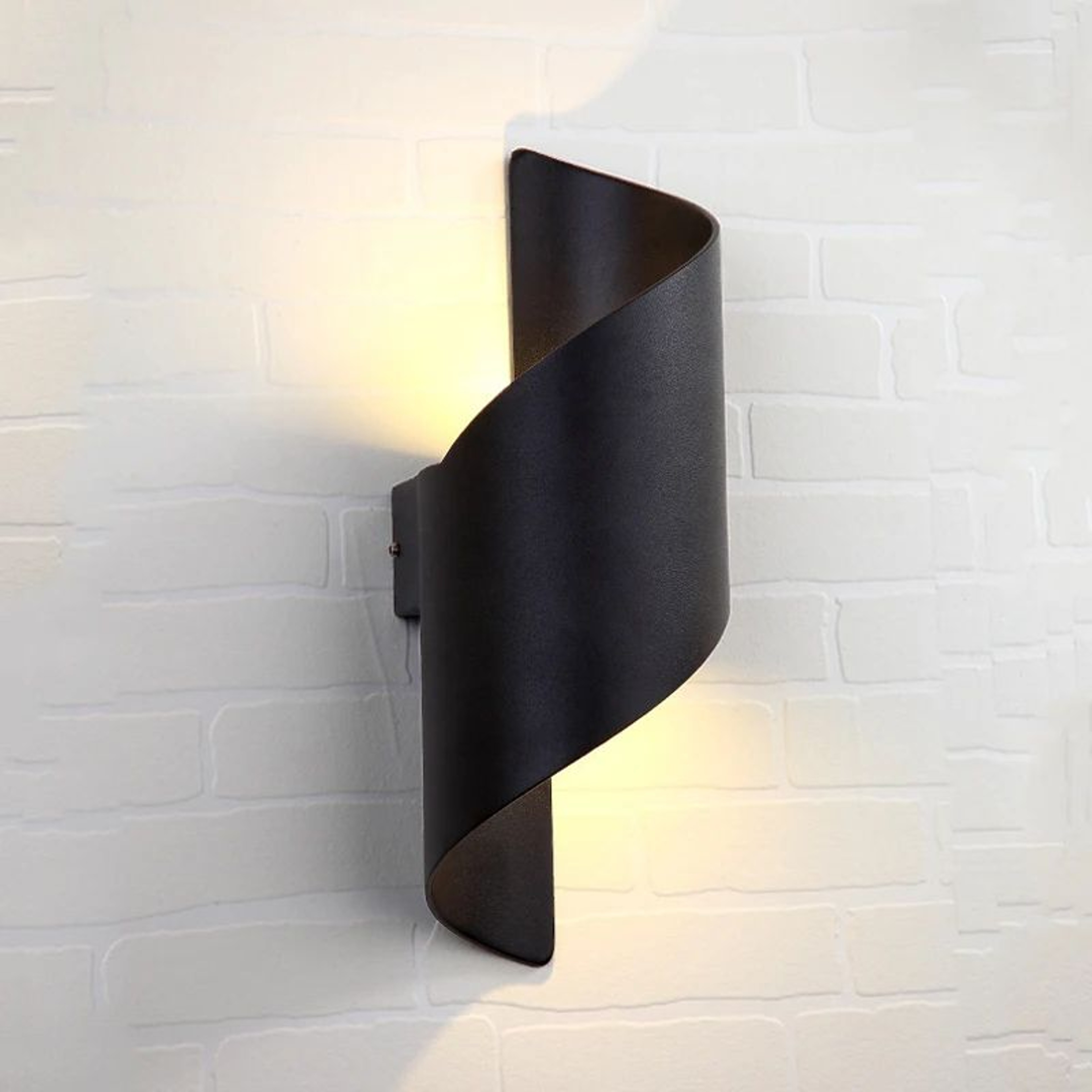 Modern IP65 Up Down LED Outdoor Wall Light 6