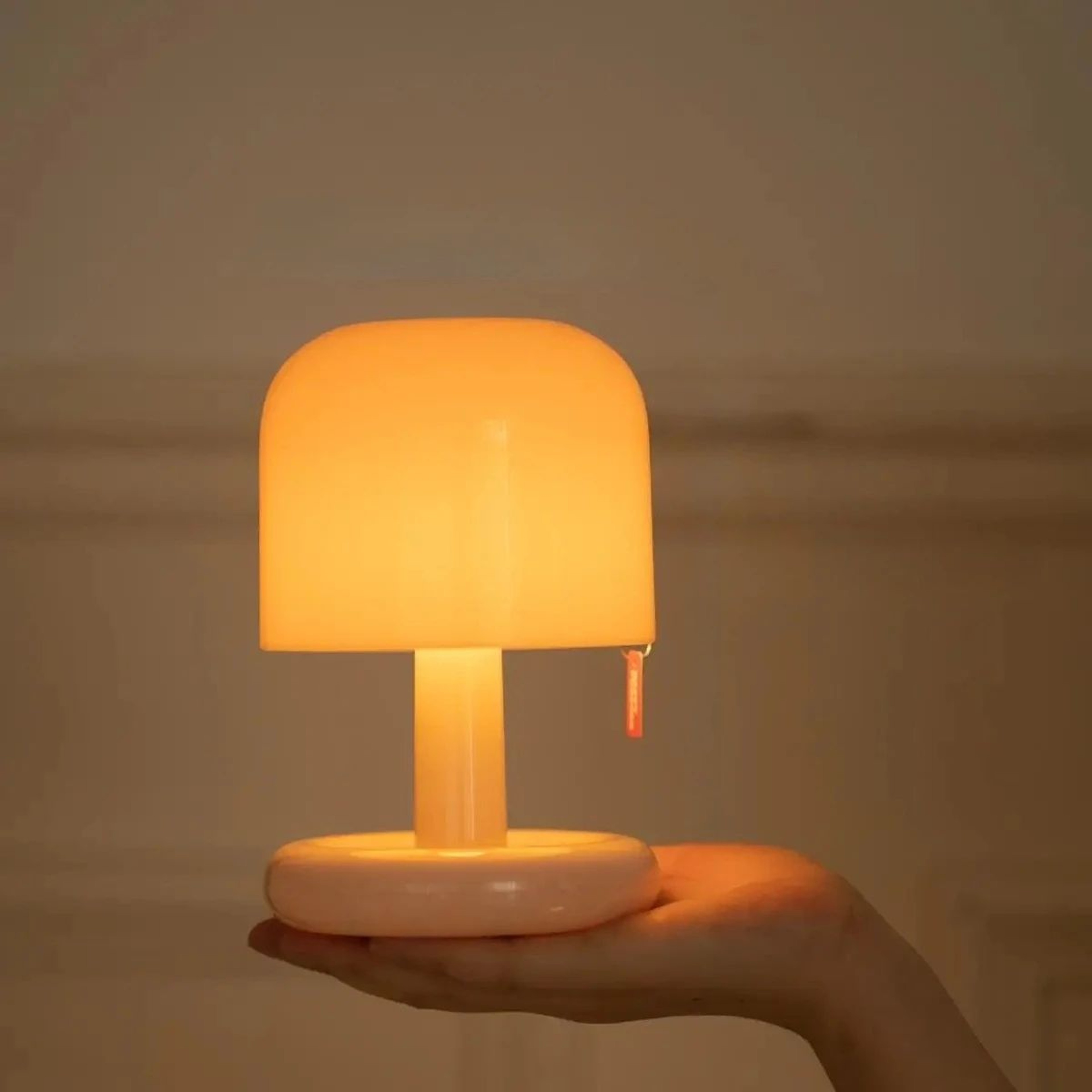 Rechargeable Mini Sunset LED Table Lamp 1