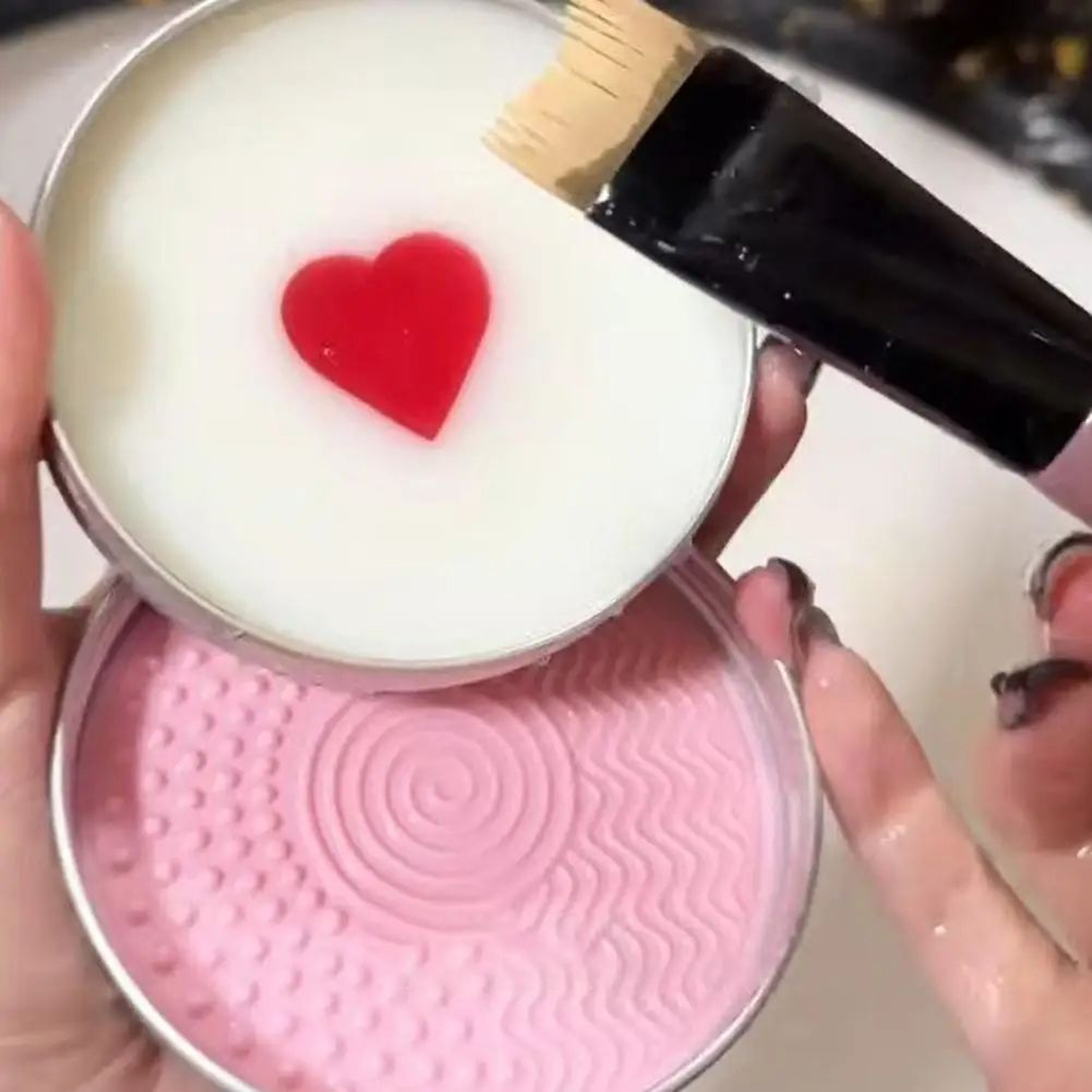 Portable Makeup Brush Cleaning Soap 3