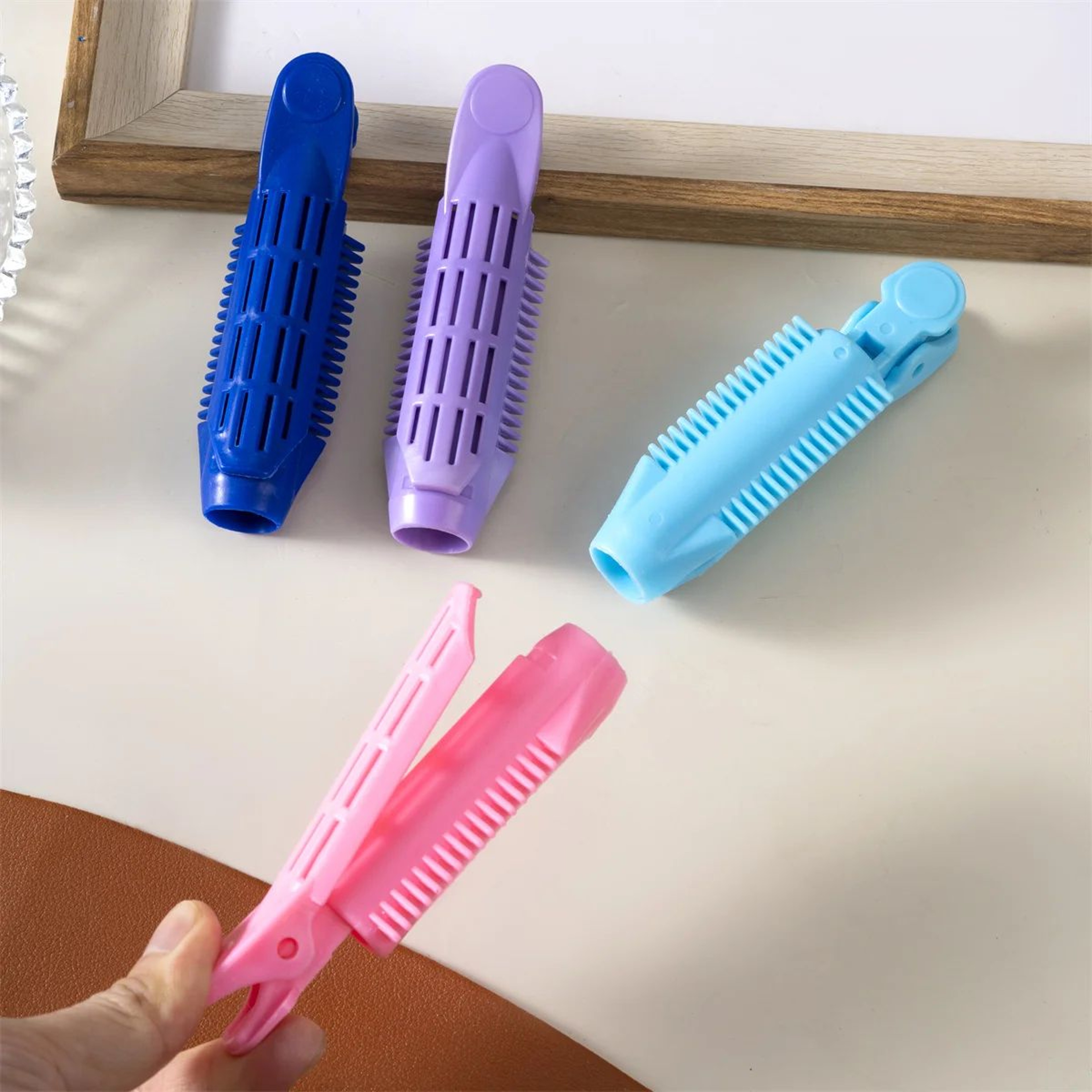 2 Piece Hair Root Volumizing Roller Clips 4