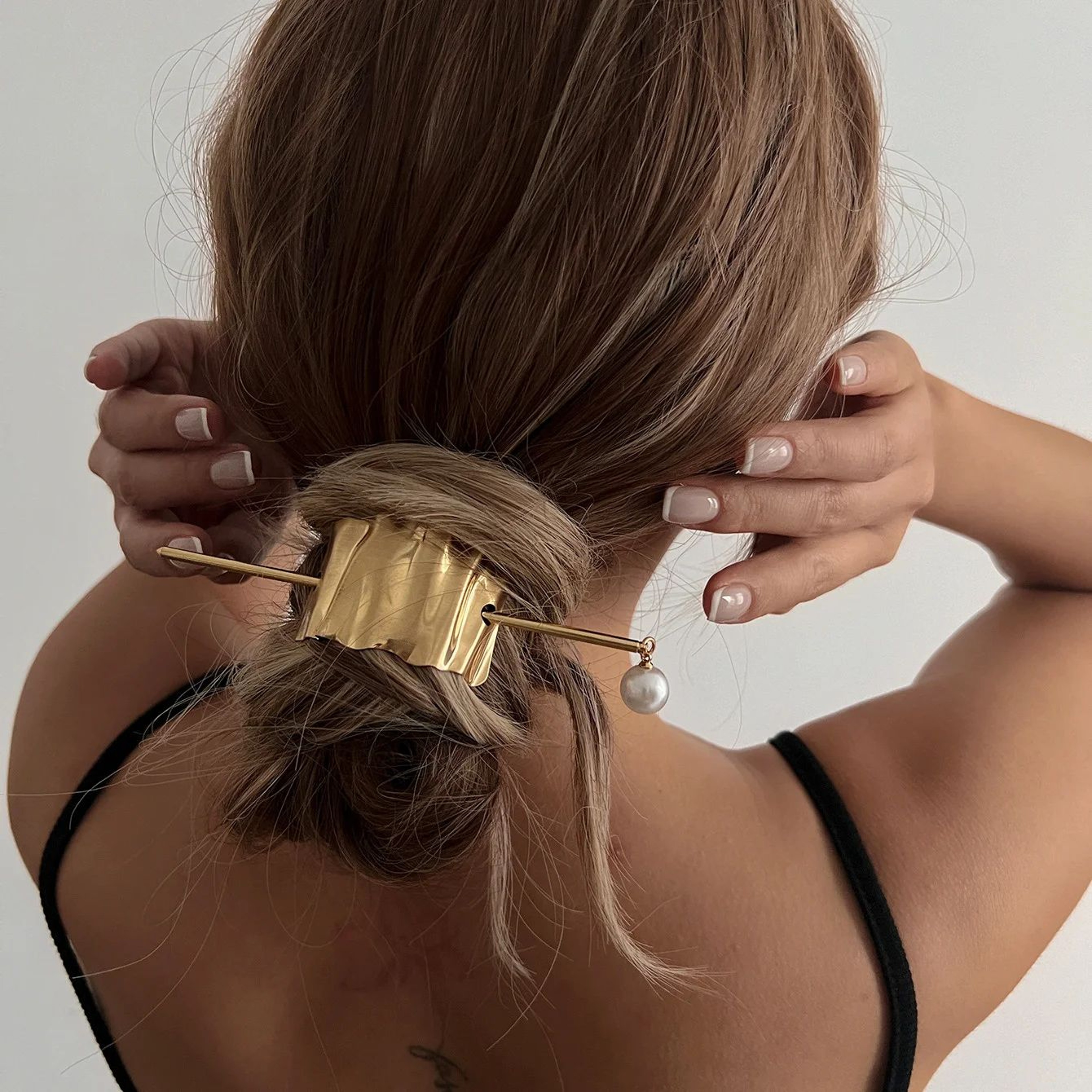 Geometric Pearl Crown Hair Stick 3