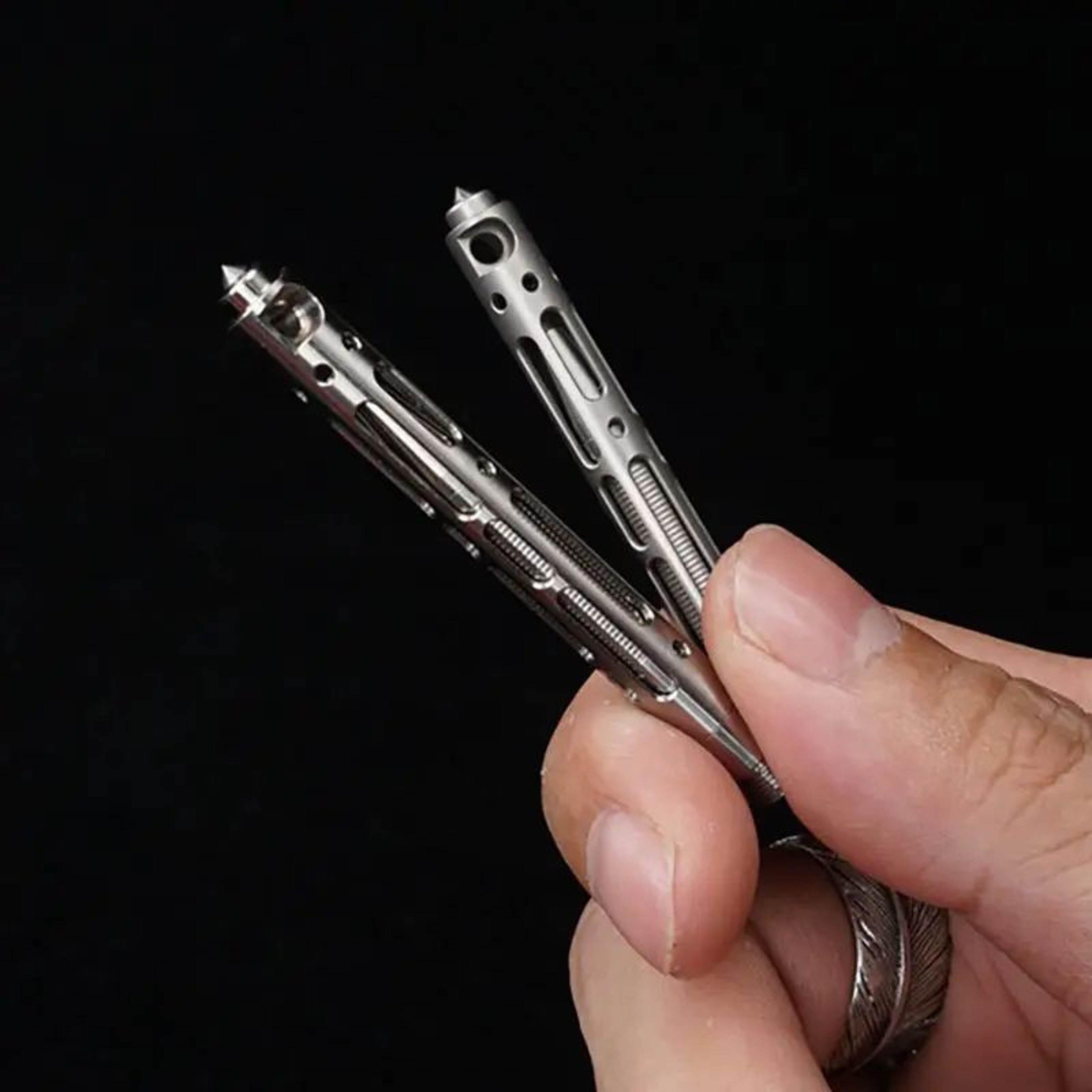 Titanium Tactical Pen With Emergency Glass Breaker 4