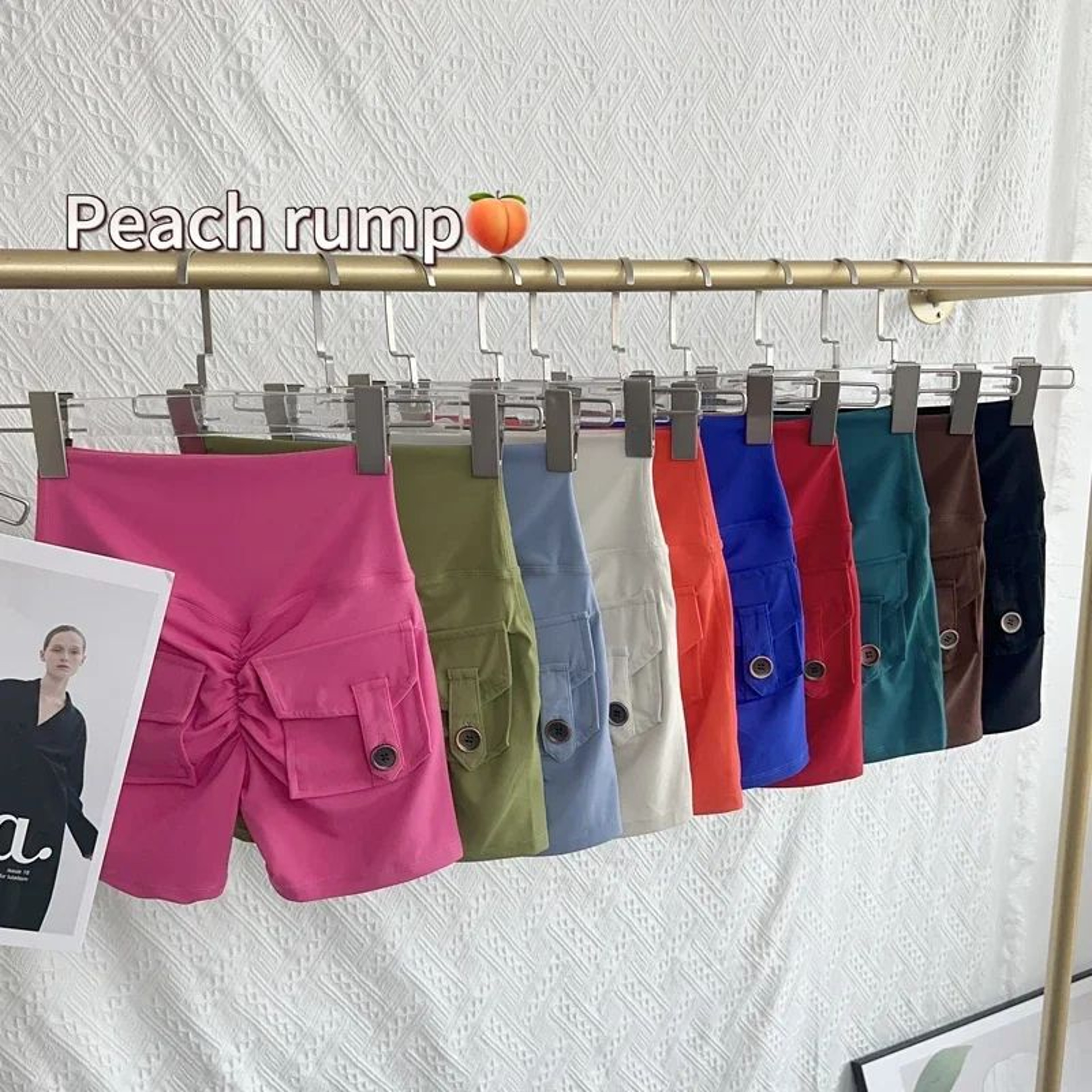 High Waist Scrunch Butt Yoga Shorts With Pockets 2