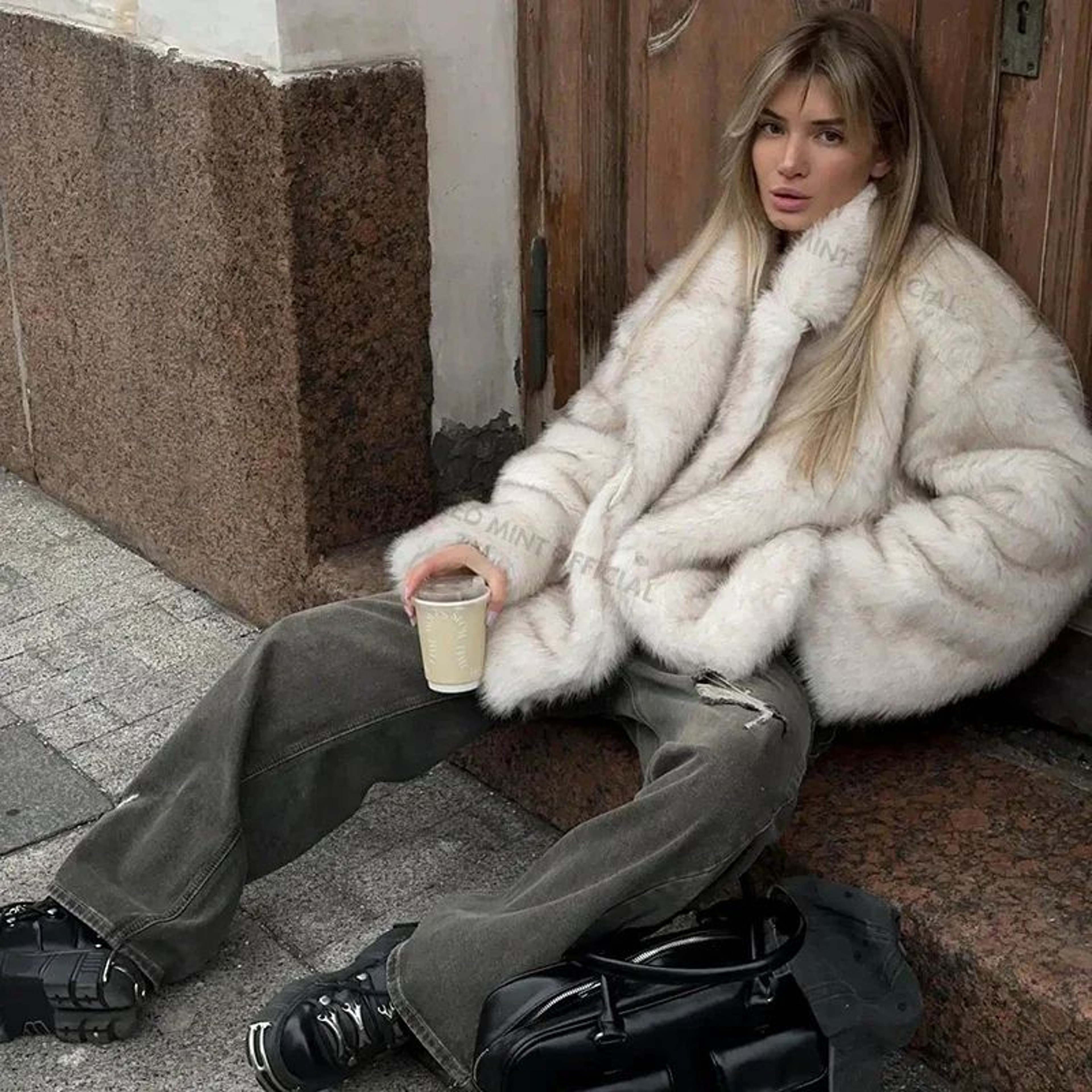 Womens Oversized Gradient Faux Fur Coat 4