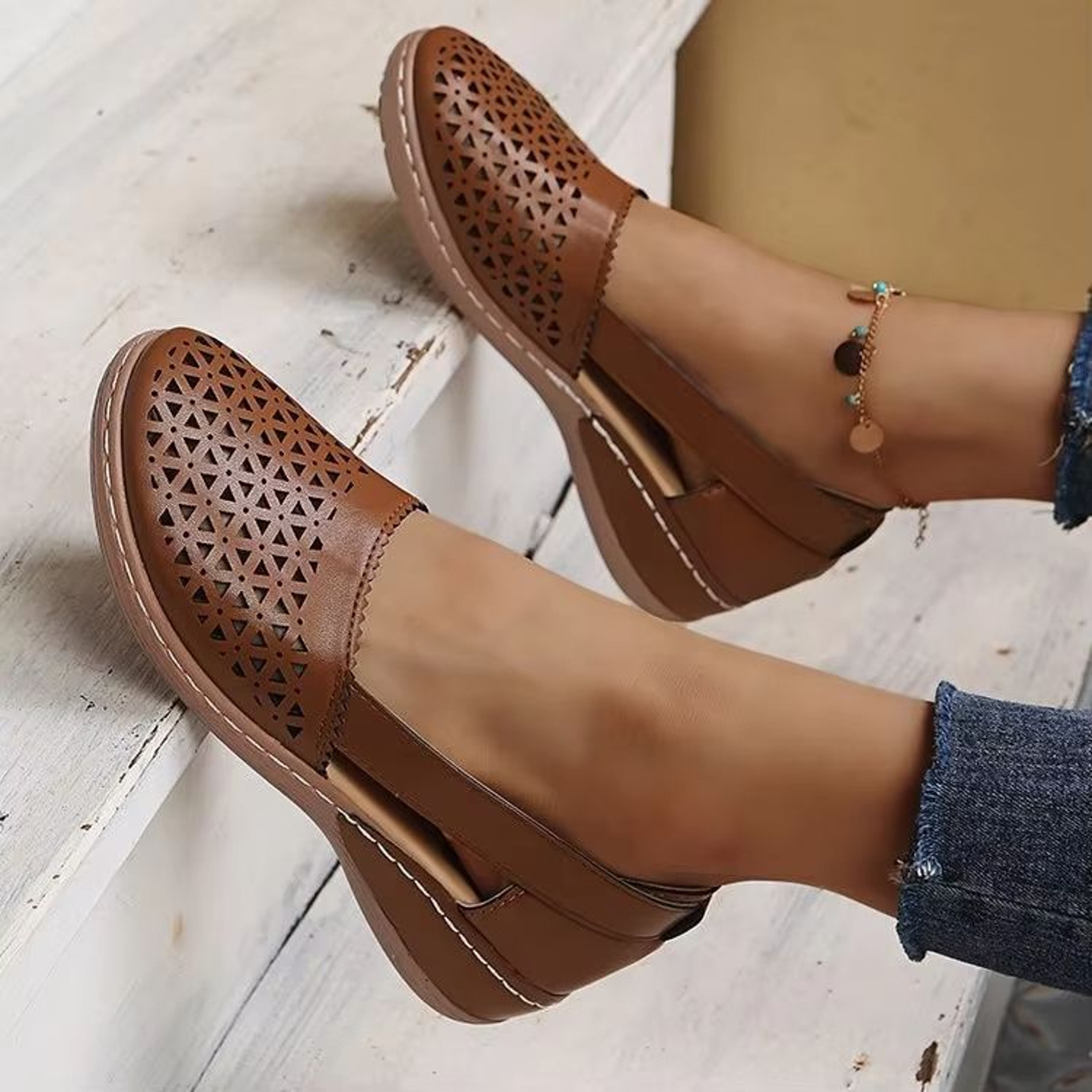 Womens Retro Mary Jane Summer Flat Sandals – Comfortable Round Toe Shoes with Button Detail – view 10
