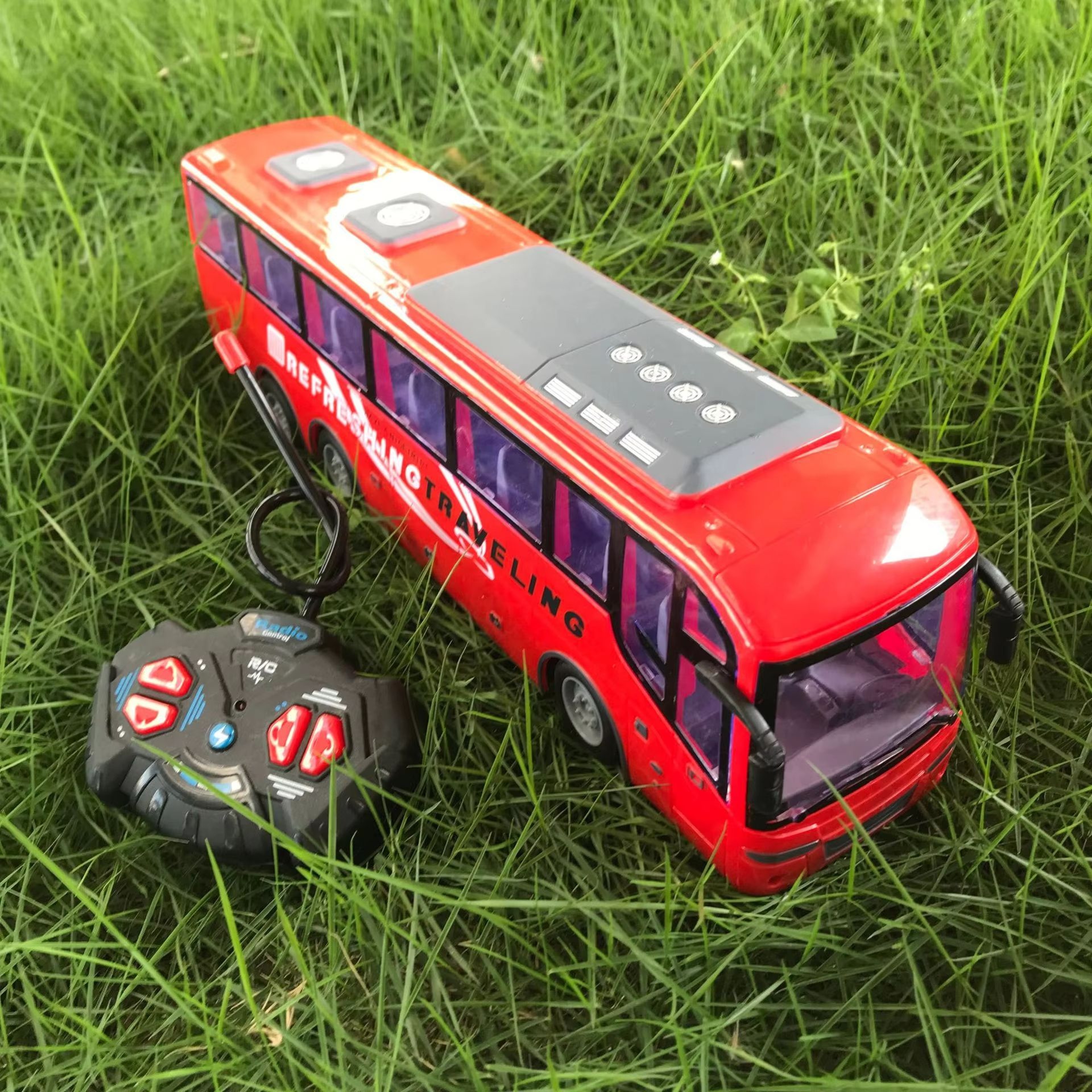 RC Large Electric Bus Model  Remote Control School  Tour Bus Toy With LED Lights 2