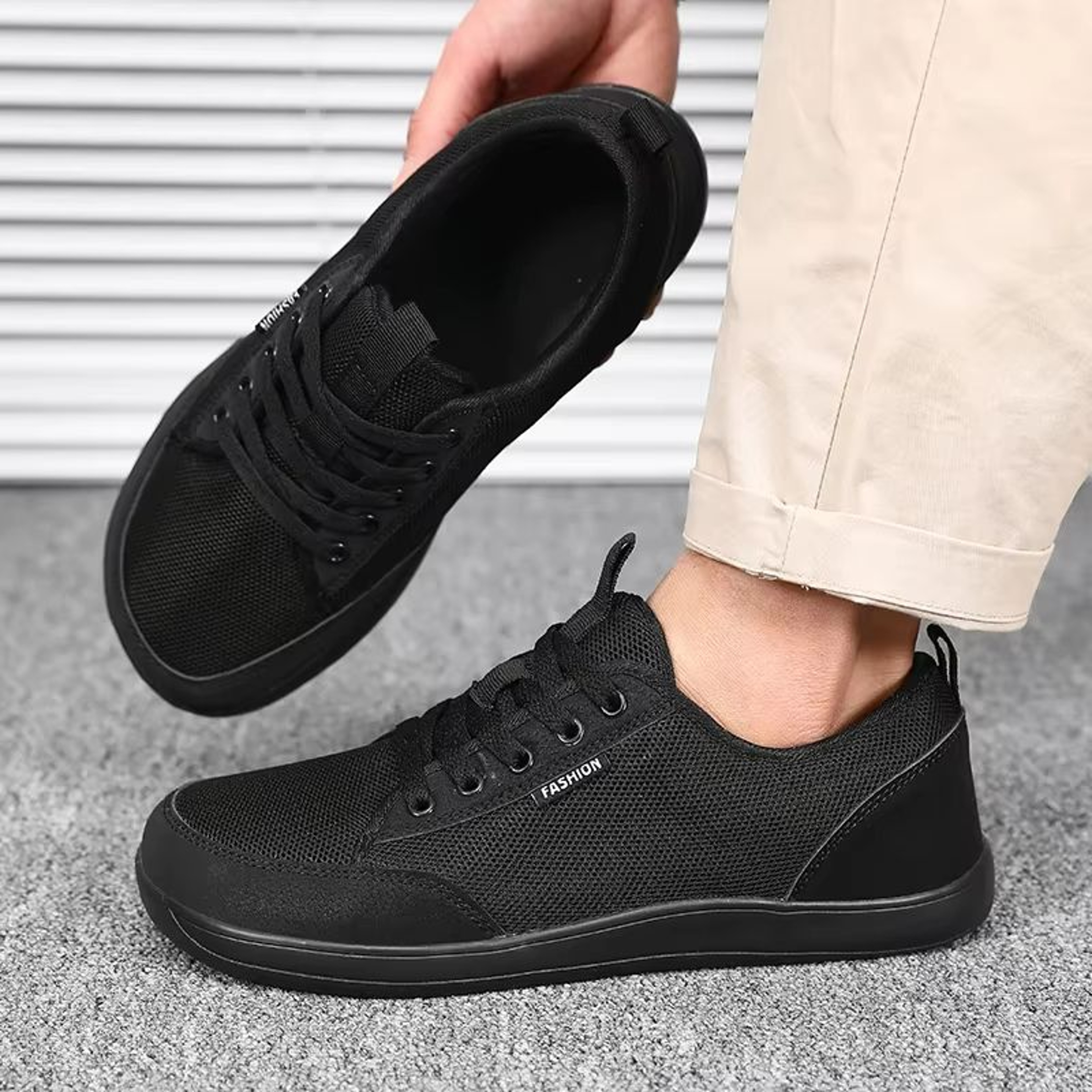 StrideFlex Mens Wide Toe Barefoot Sneakers  Breathable Lightweight  Trendy 9