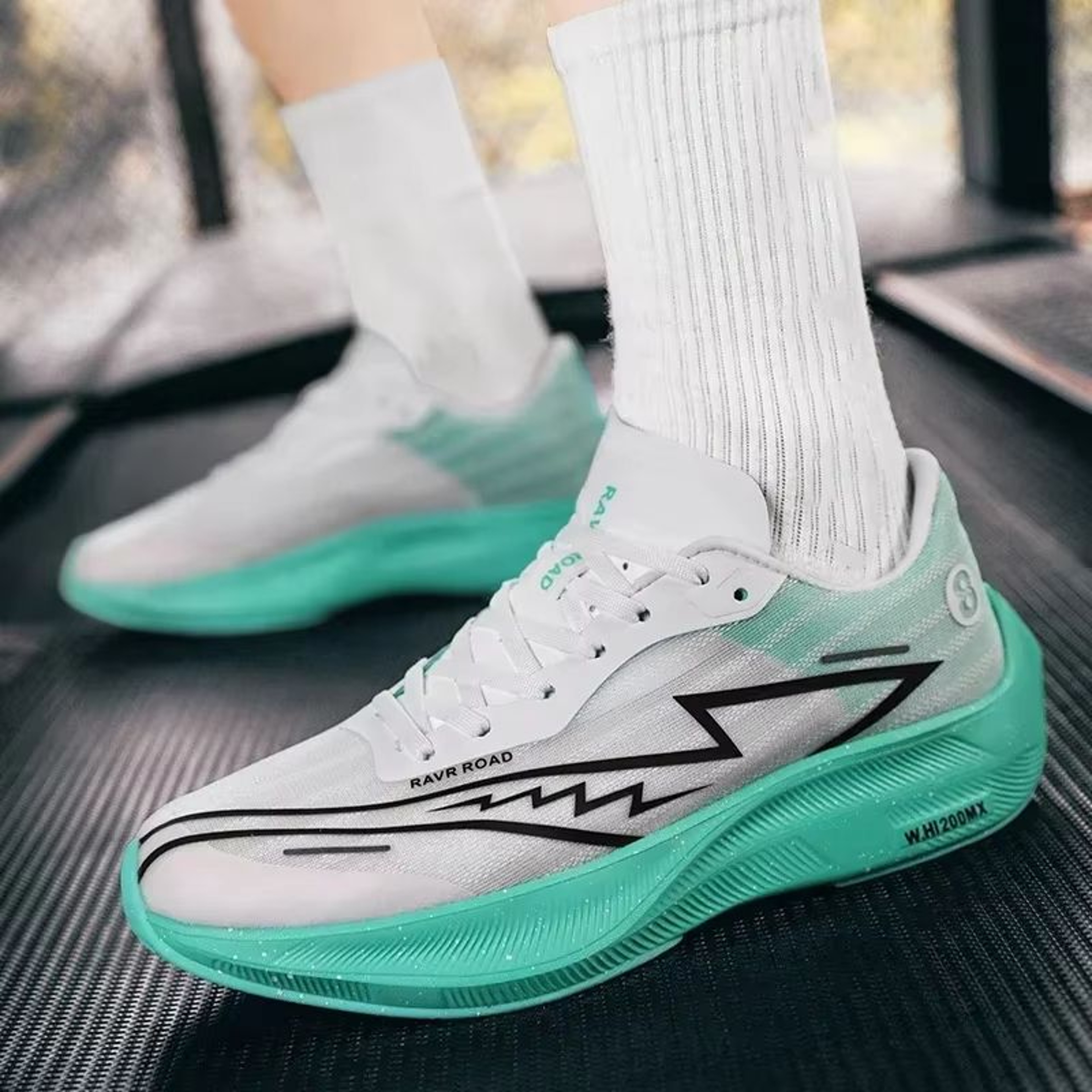 Mens Professional Running Shoes  Full Palm Carbon Plate Cushion Lightweight Training Sneakers 3