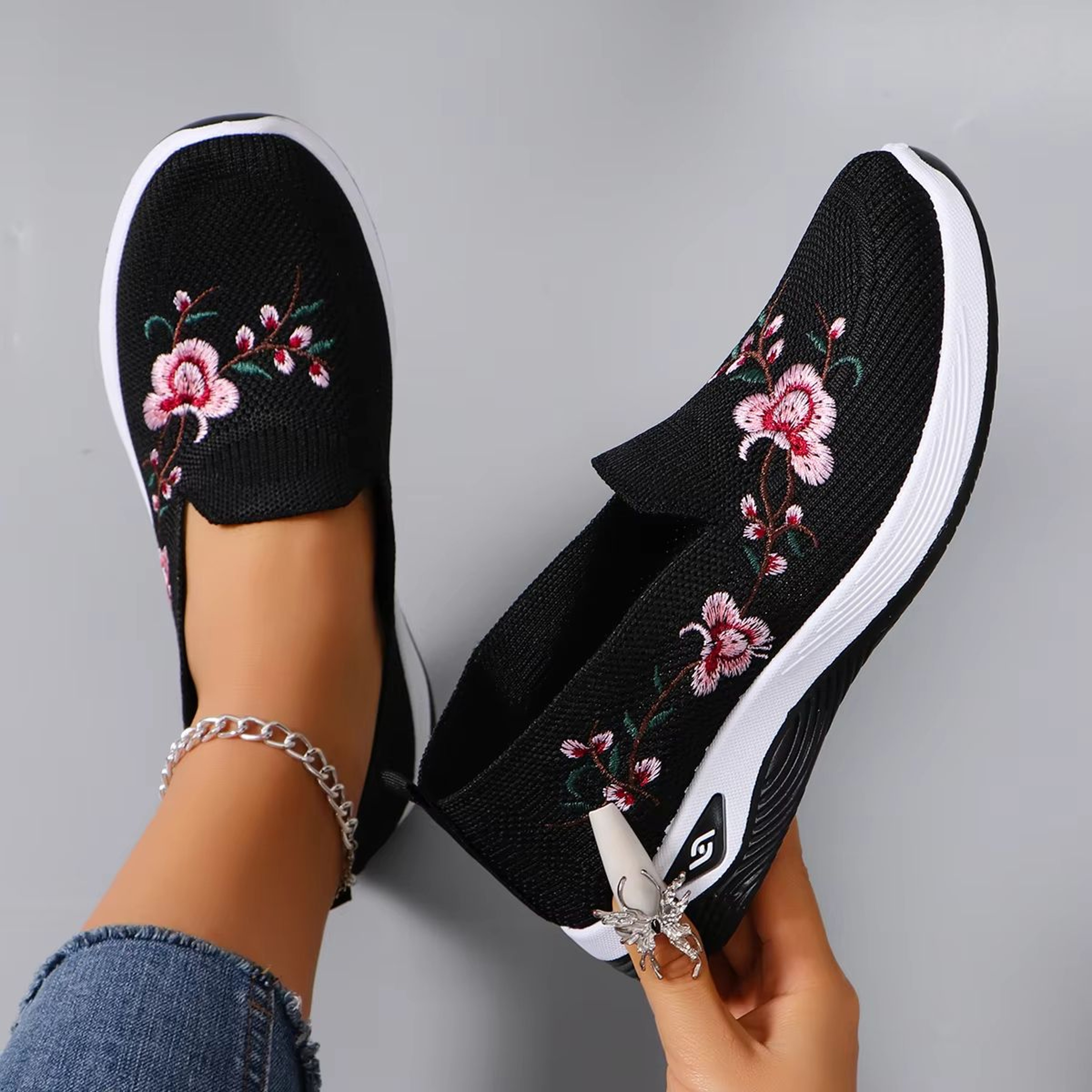 Womens Summer Breathable Mesh Flat Shoes  Lightweight Casual Sneakers For Everyday Comfort 3