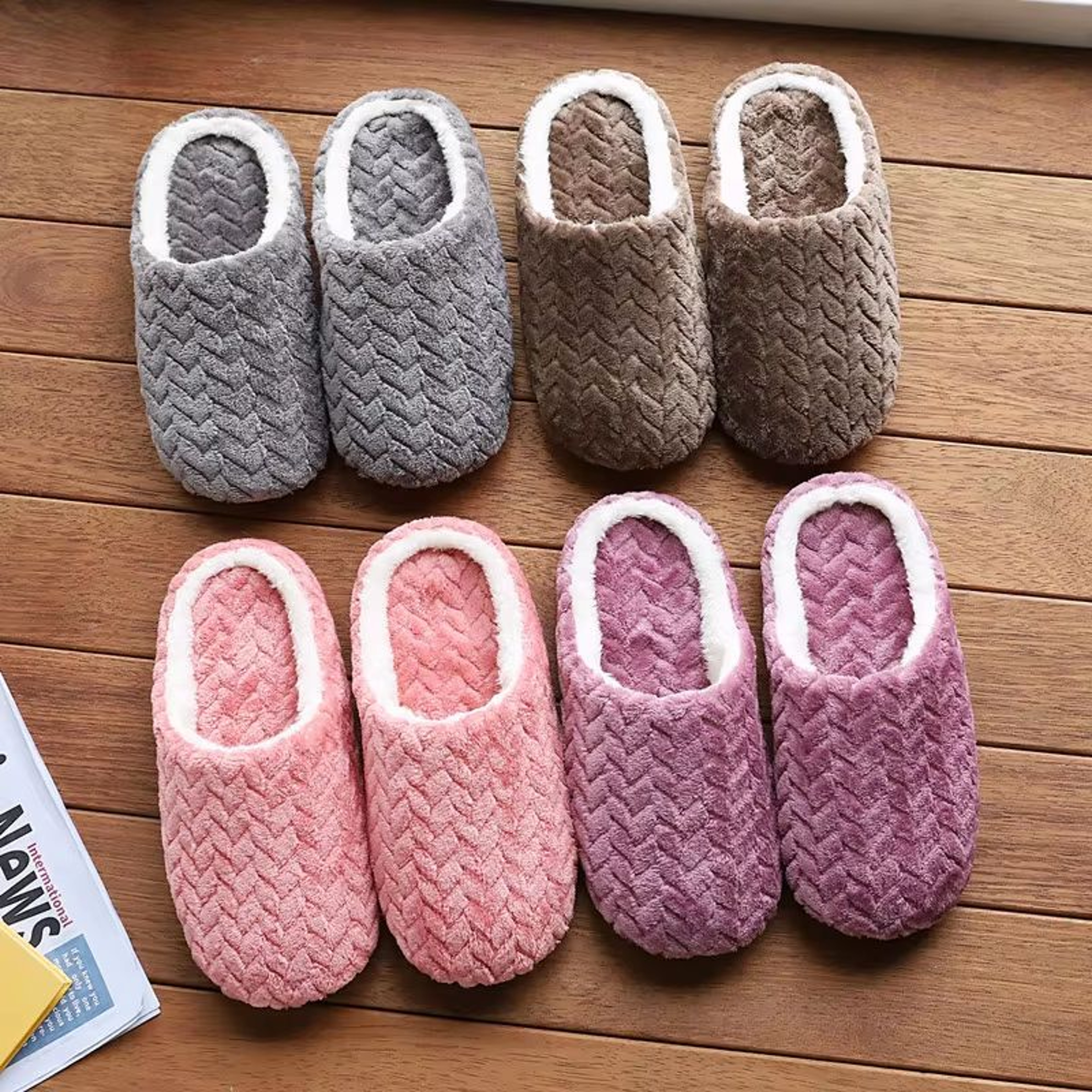 Unisex Fluffy Home Slippers  Soft Lightweight AntiSlip Indoor Slides For Autumn  Winter 0