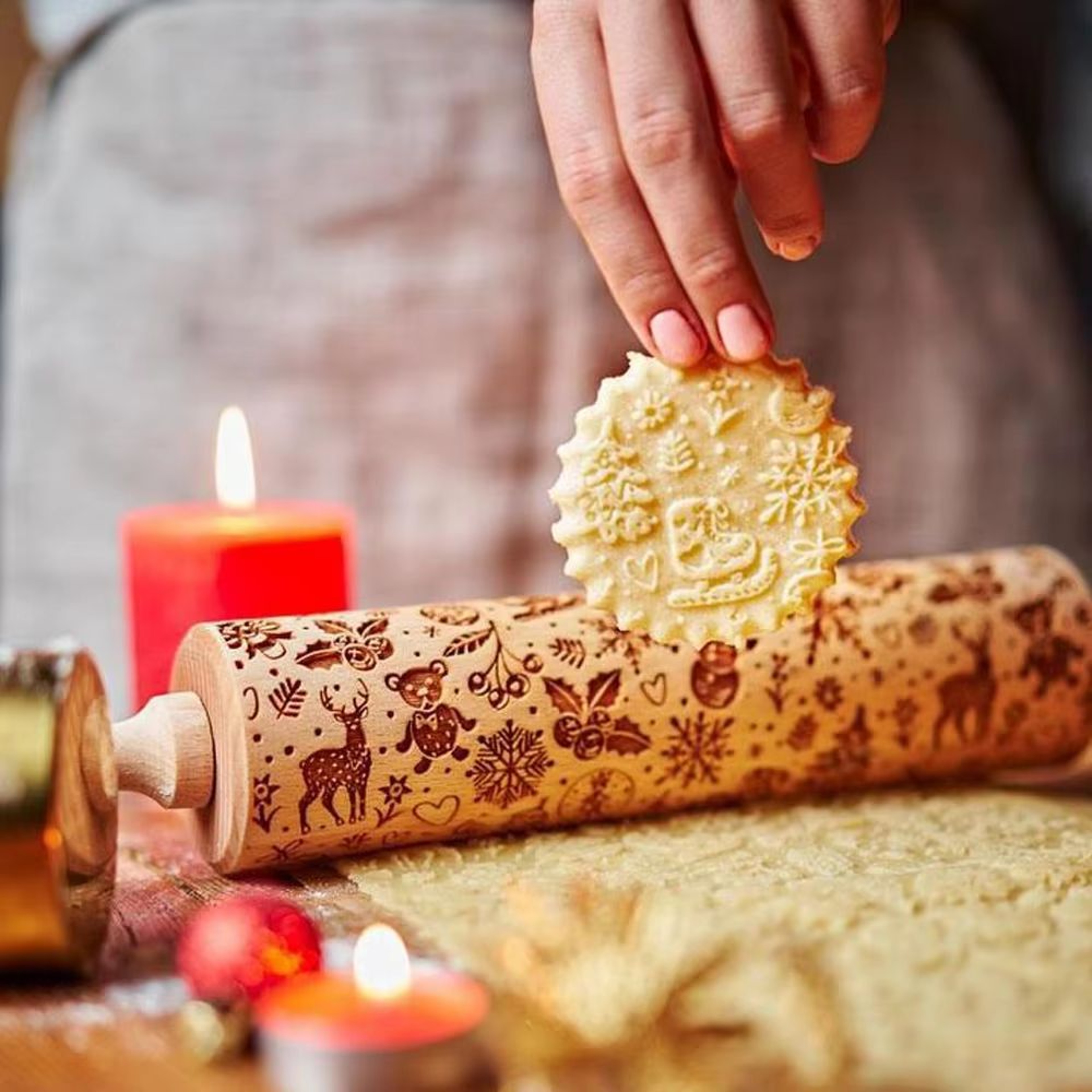 Christmas Leaf Hive Wooden Embossed Rolling Pin  Deep Engraved Holiday Baking Tool For Cookies Past 0