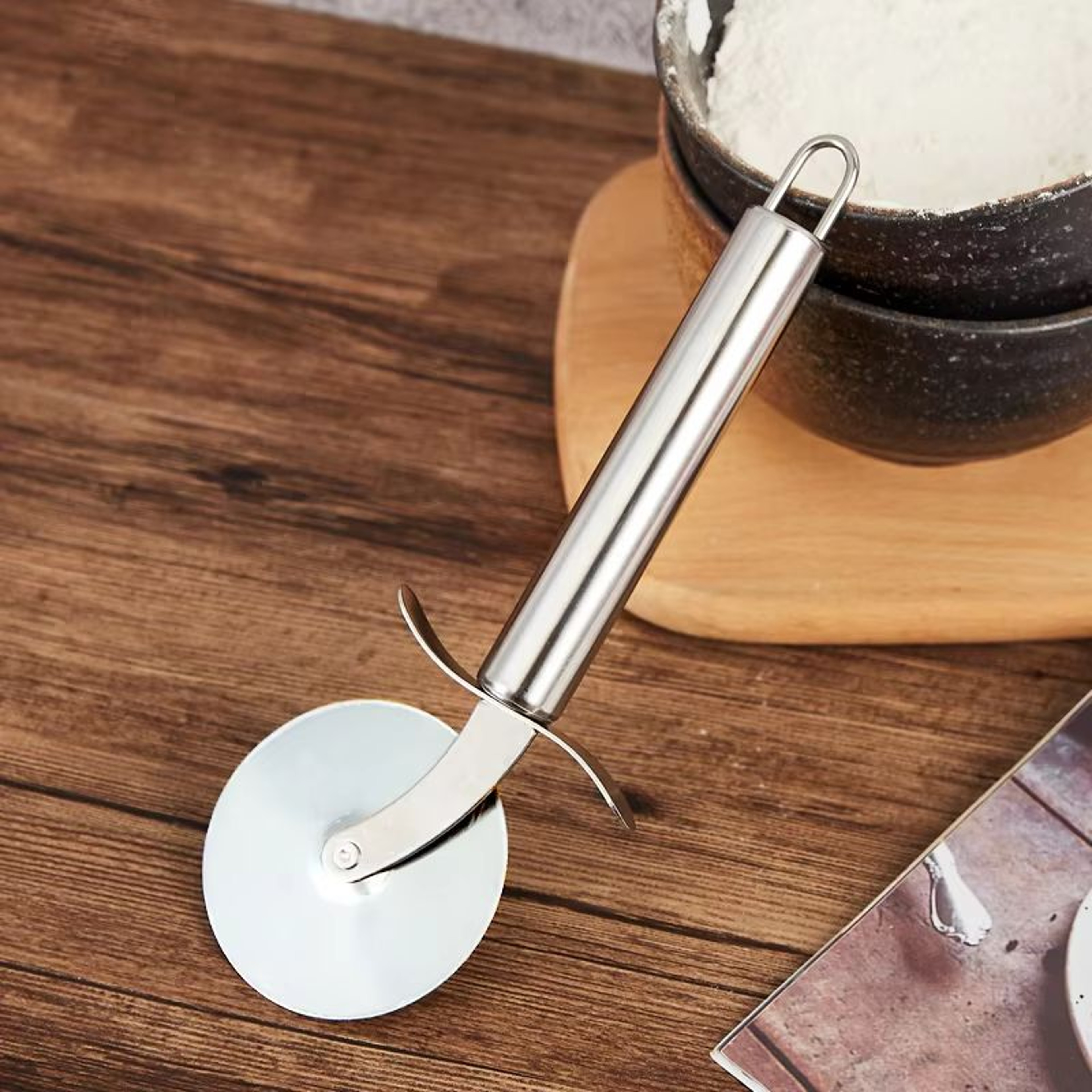 Stainless Steel Single Wheel Pizza Cutter Tool 65 Cm Diameter For Pizza Cake Waffle Cookie Cutting 4