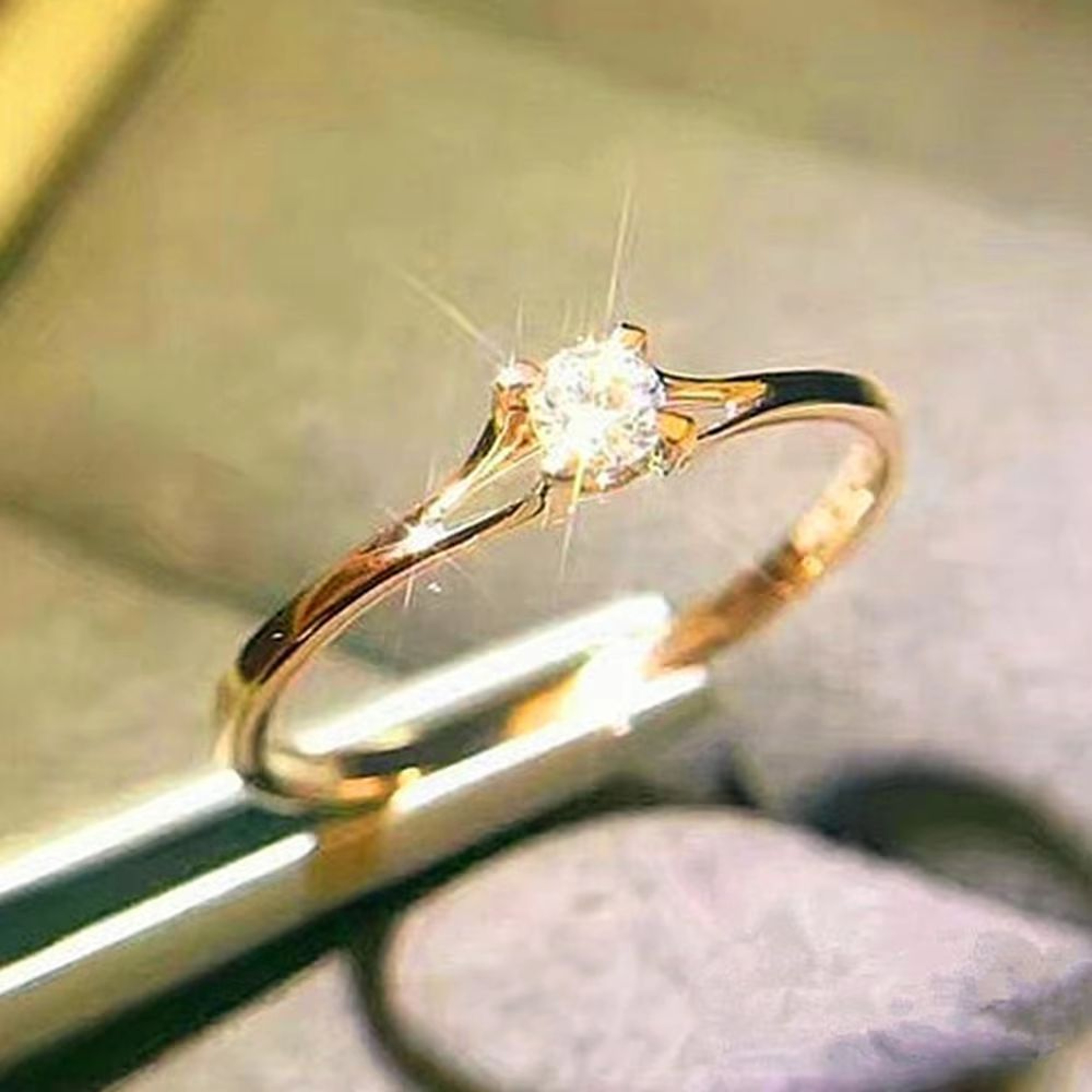 Minimalist 4mm Cubic Zirconia Womens Wedding And Engagement Band 6