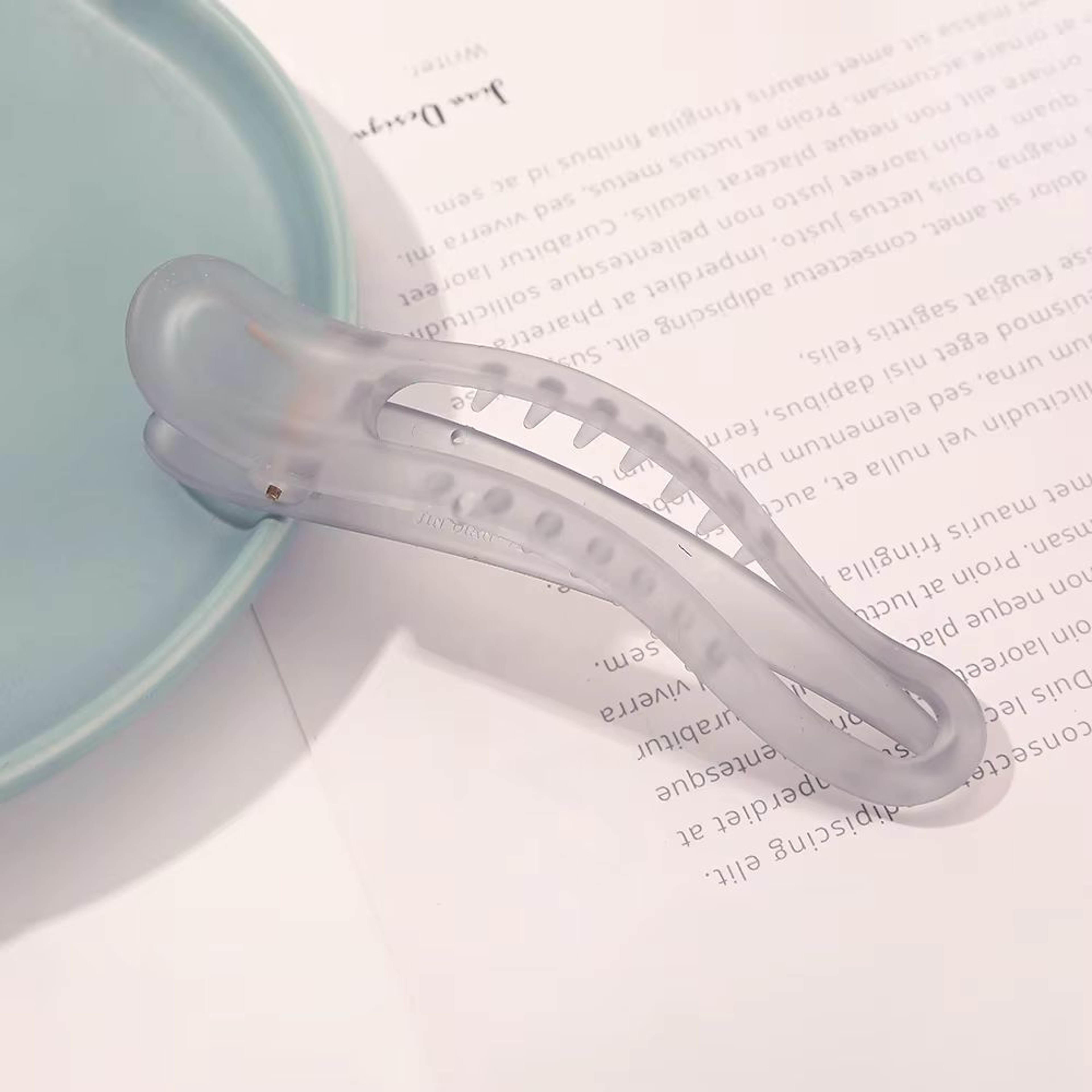 Matte Bow Duckbill Hair Clips  Solid Color Acrylic Hair Claws For Women 9