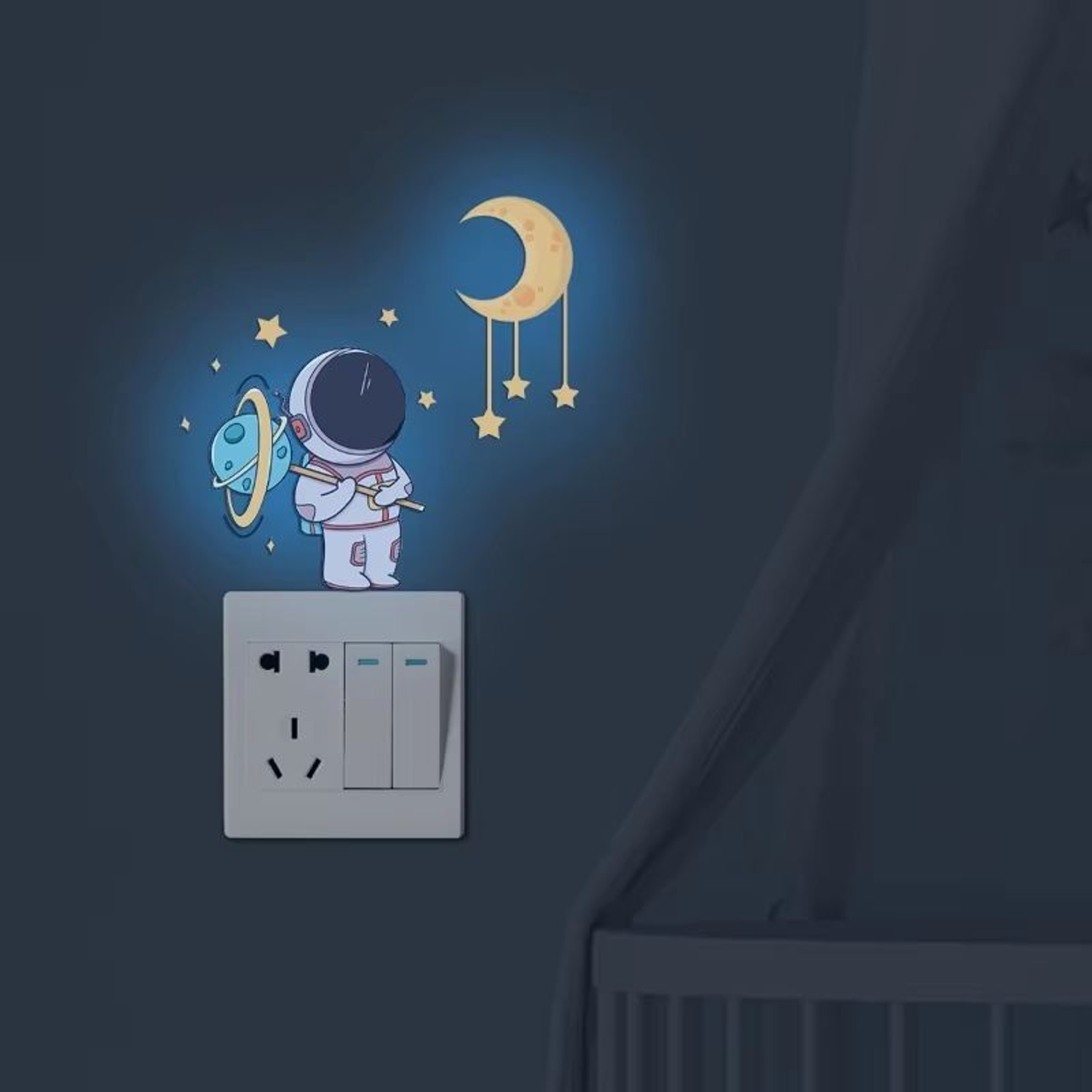 Luminous Astronaut Stars Moon Switch Wall Stickers 0
