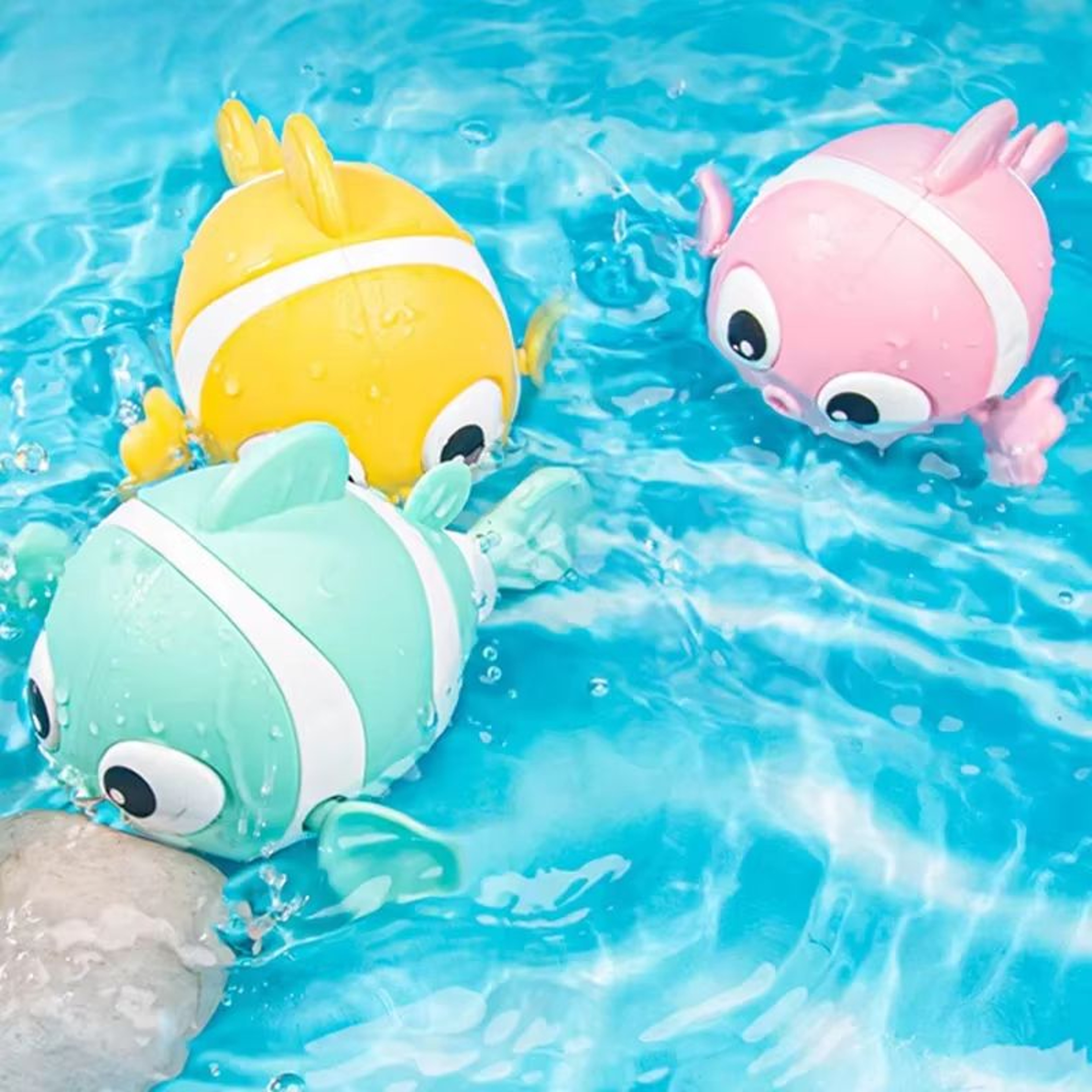 SplashBuddy WindUp Floating Animal Bath Toy  Cute Swimming Fish  Friends For Toddlers 0
