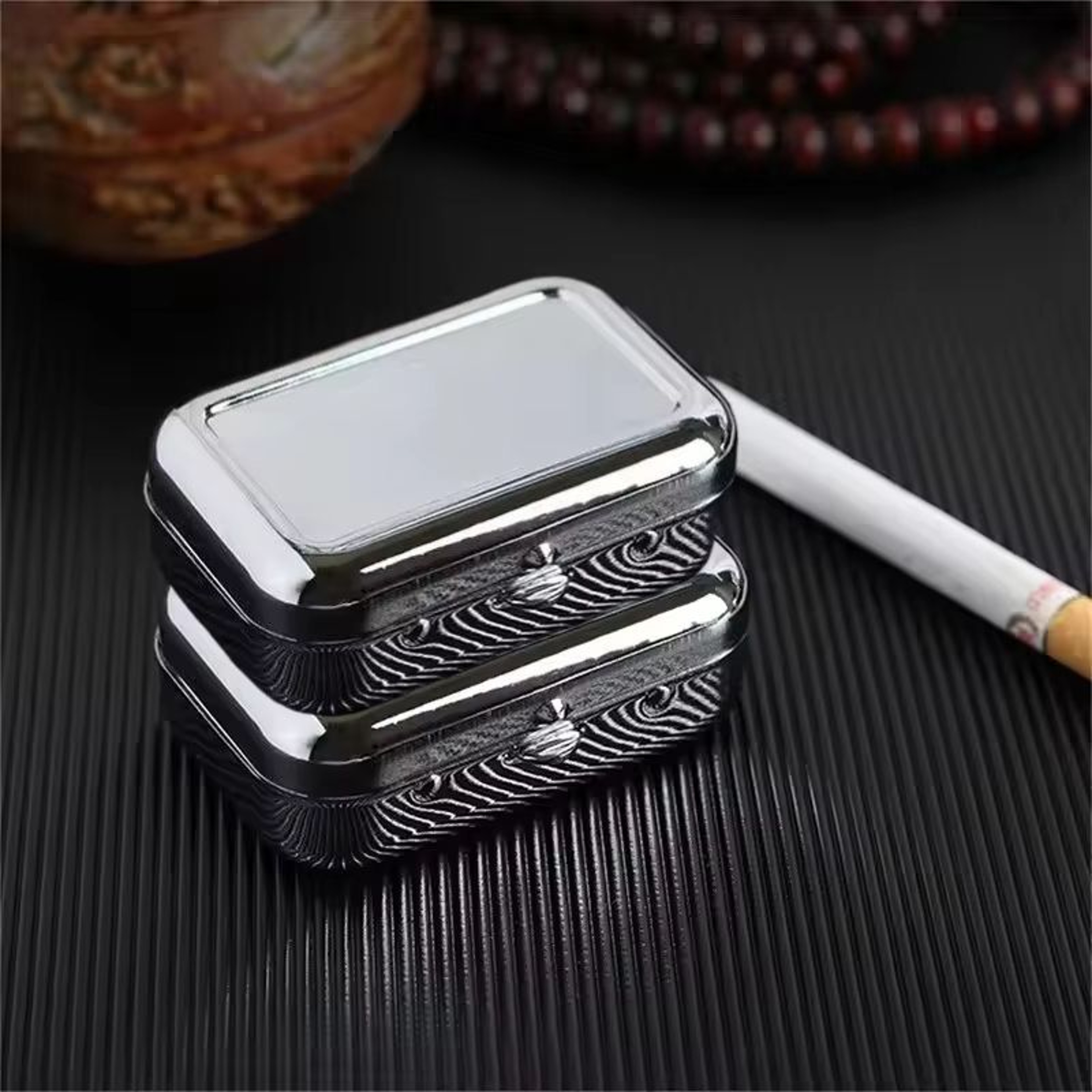 LockSafe Portable Mini Metal Ashtray  Compact Car  Desktop SmokeProof Holder 11
