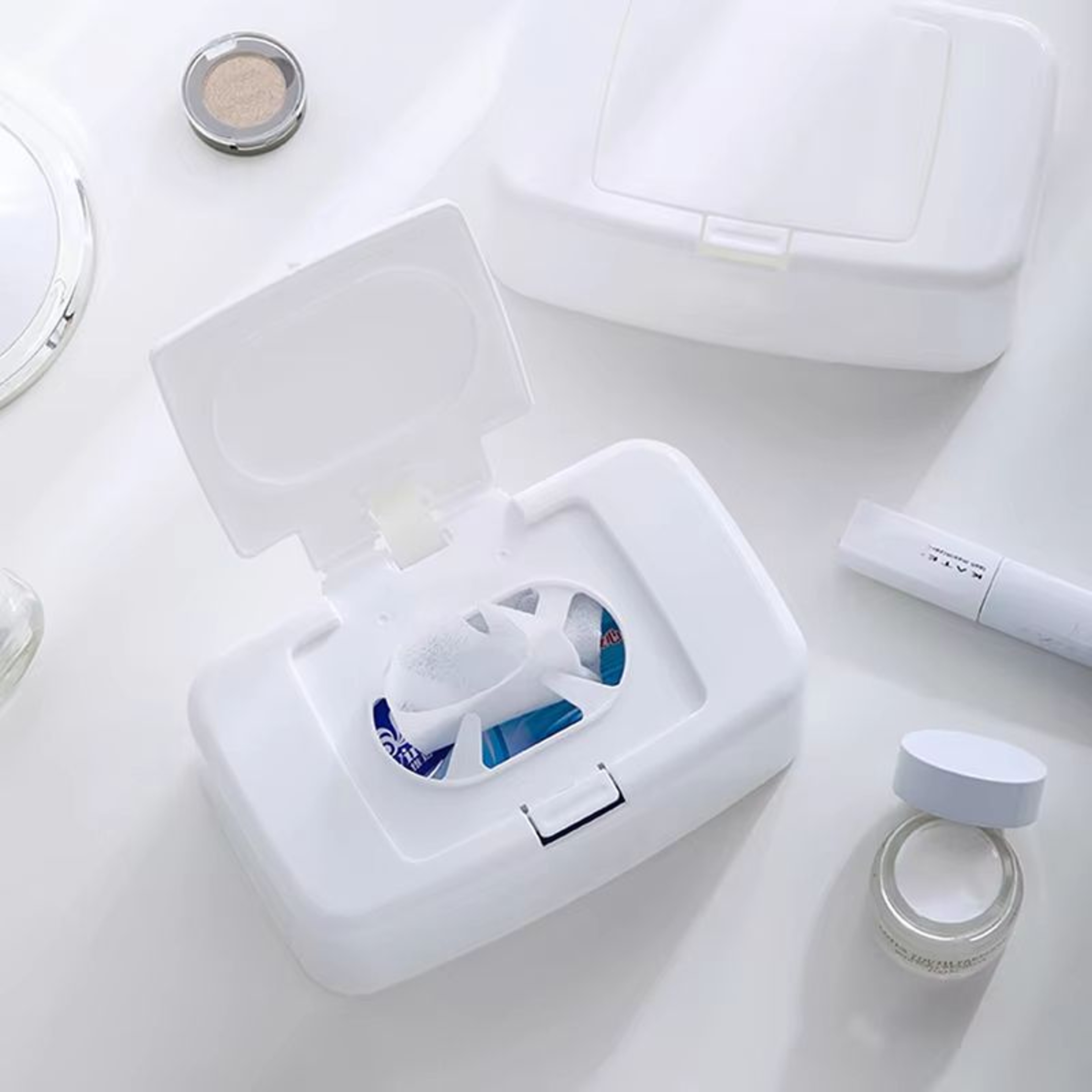 Portable Wet Wipes Dispenser Box With Lid  Travel Tissue And Napkin Storage Container 3