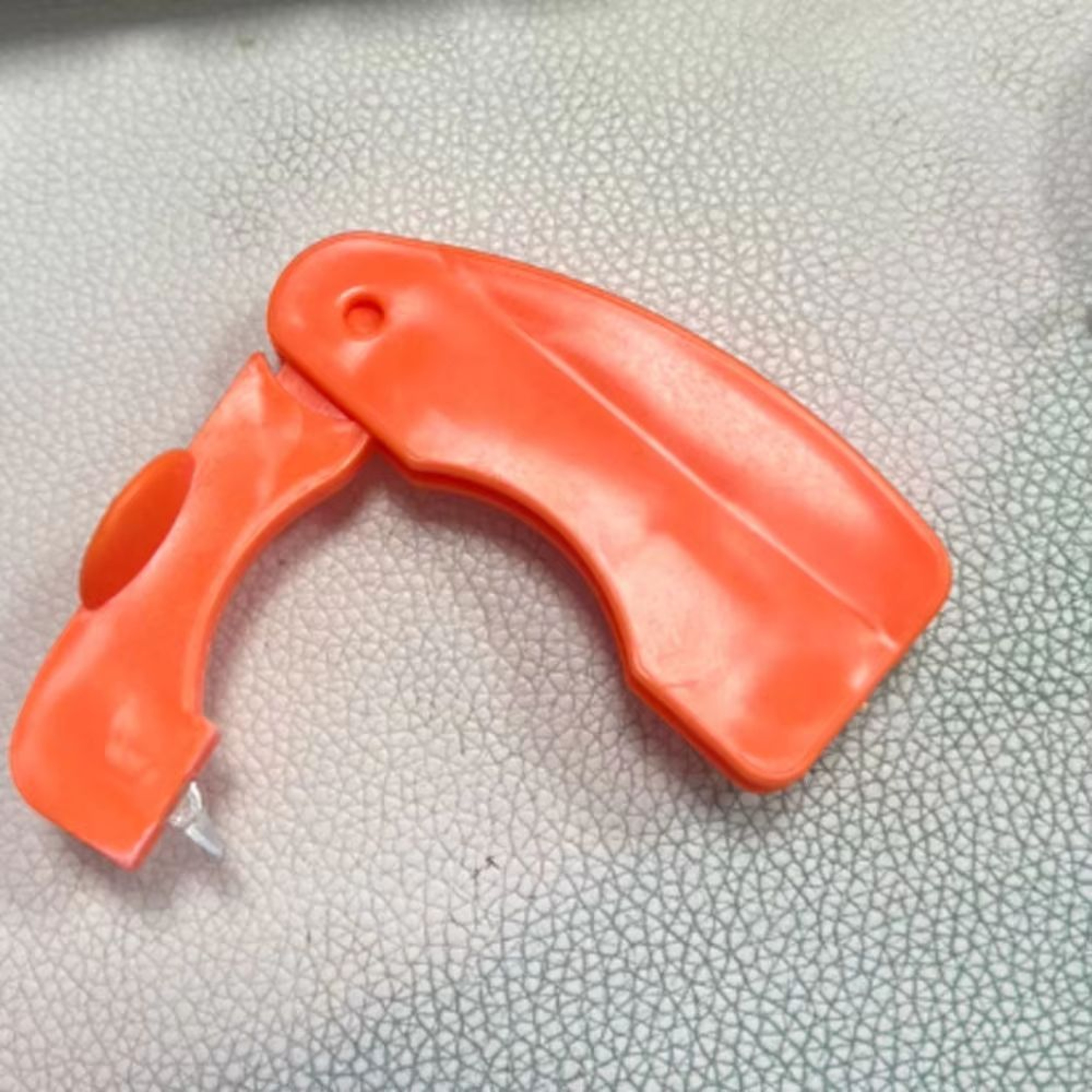 Compact Folding Handle Citrus Peeler Plastic Orange Lemon Grapefruit Cutter 6