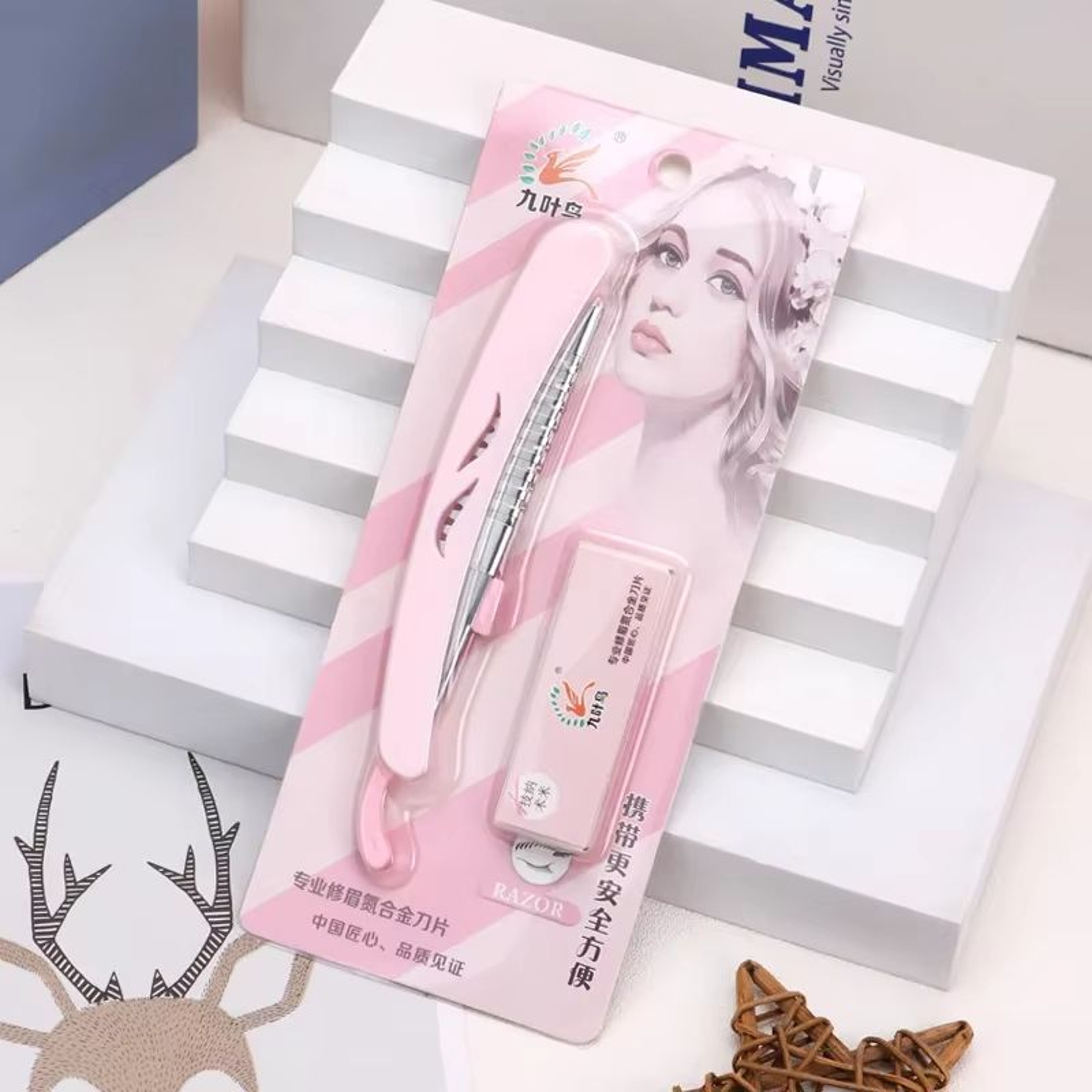 Karsyngirl 1 Pcs Folding Eyebrow Trimming Knife Holder Portable Eyebrow Trimmer Face Razor Makeup T 3