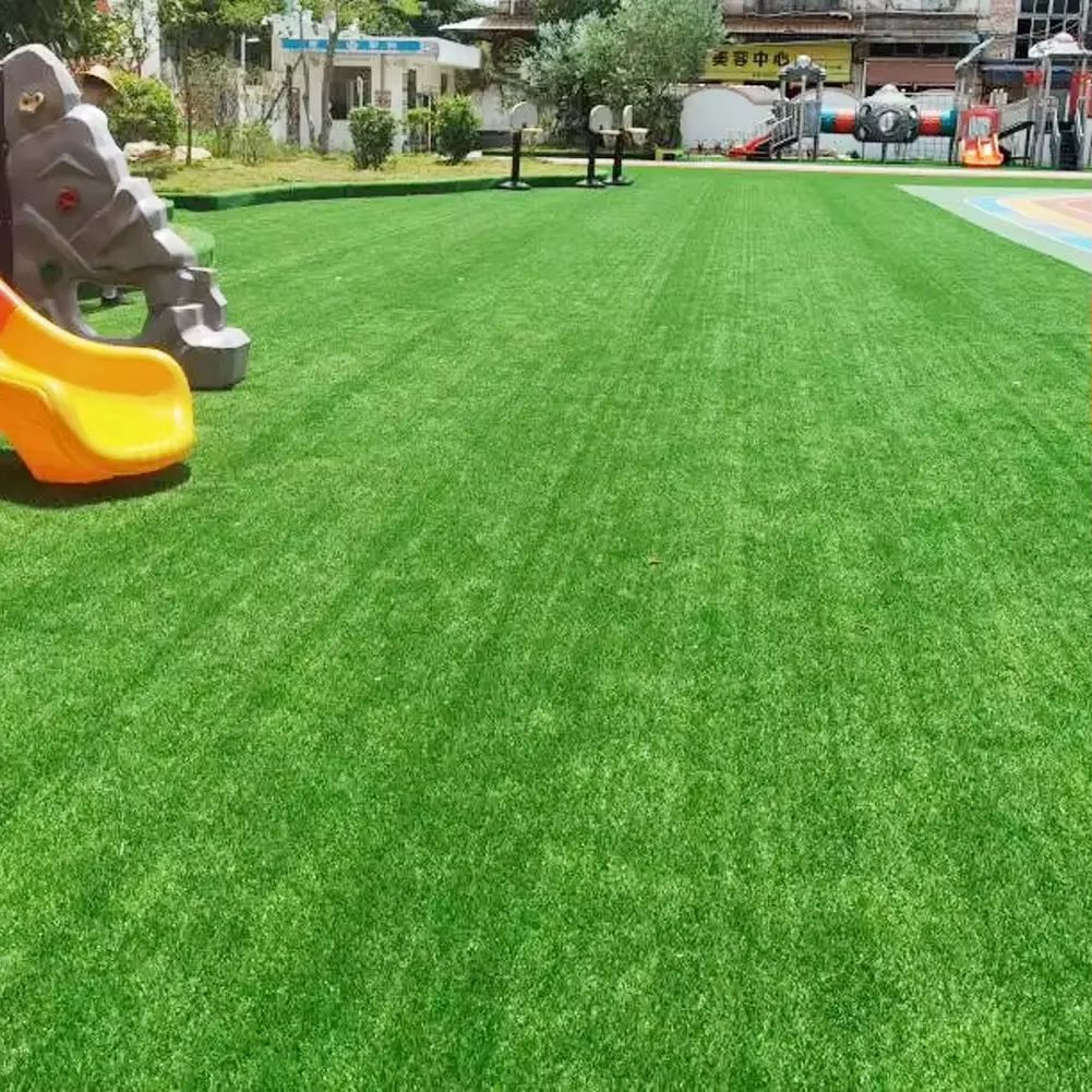 Interlocking Artificial Grass Turf Tiles 12x12in For Garden And Outdoor Decor 3