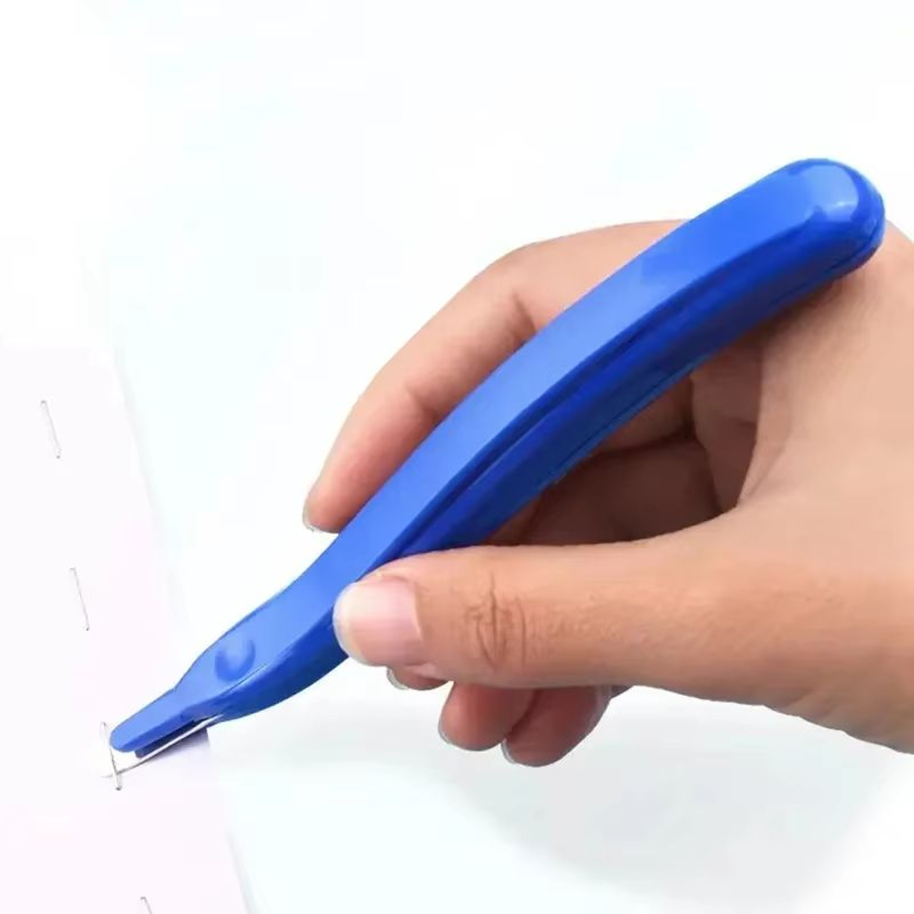 Pen Shaped Staple Remover And Universal Keycap Puller Tool 2