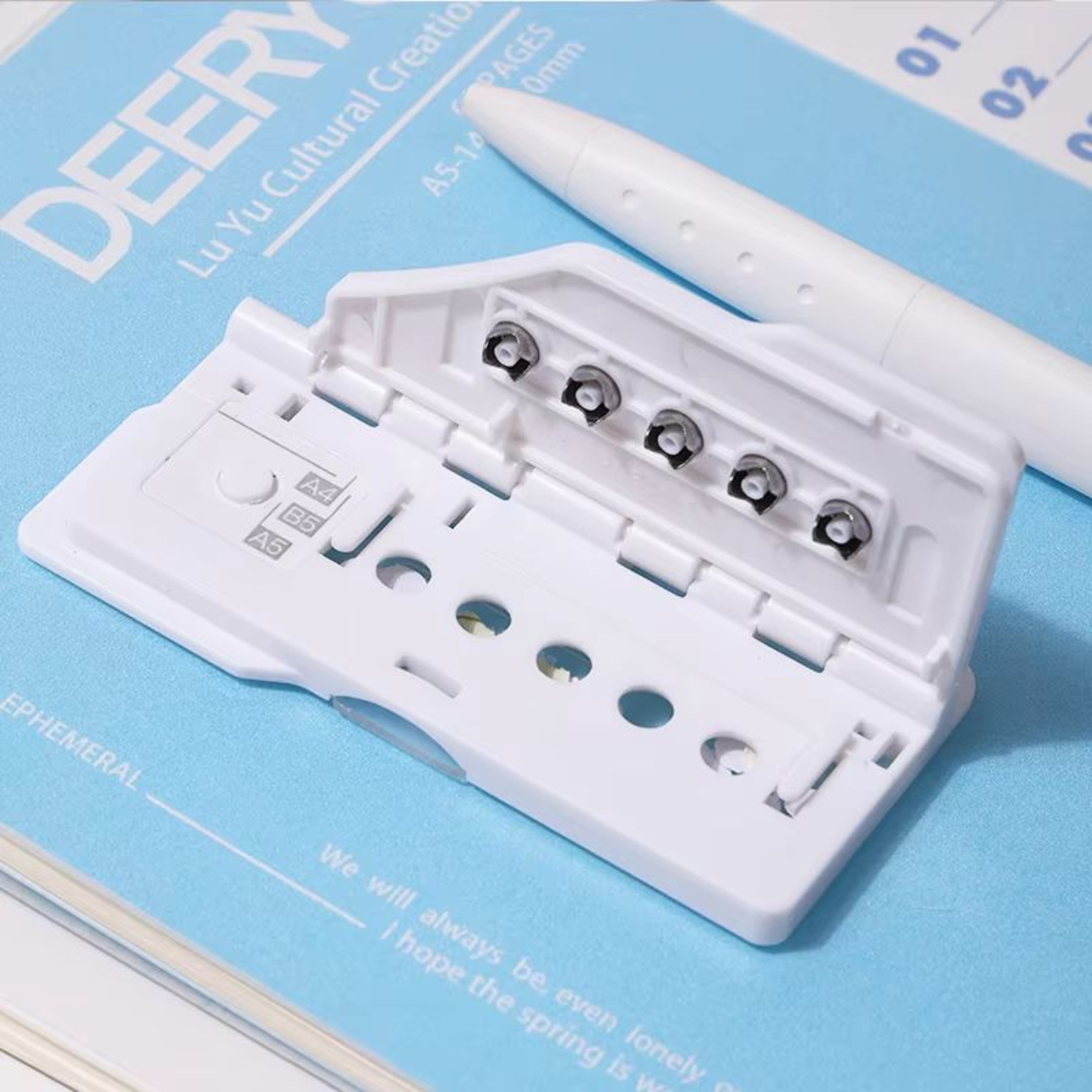 Portable 5 Hole Punch For Planners And Binders Lightweight Handheld Paper Punching Tool For Student 5