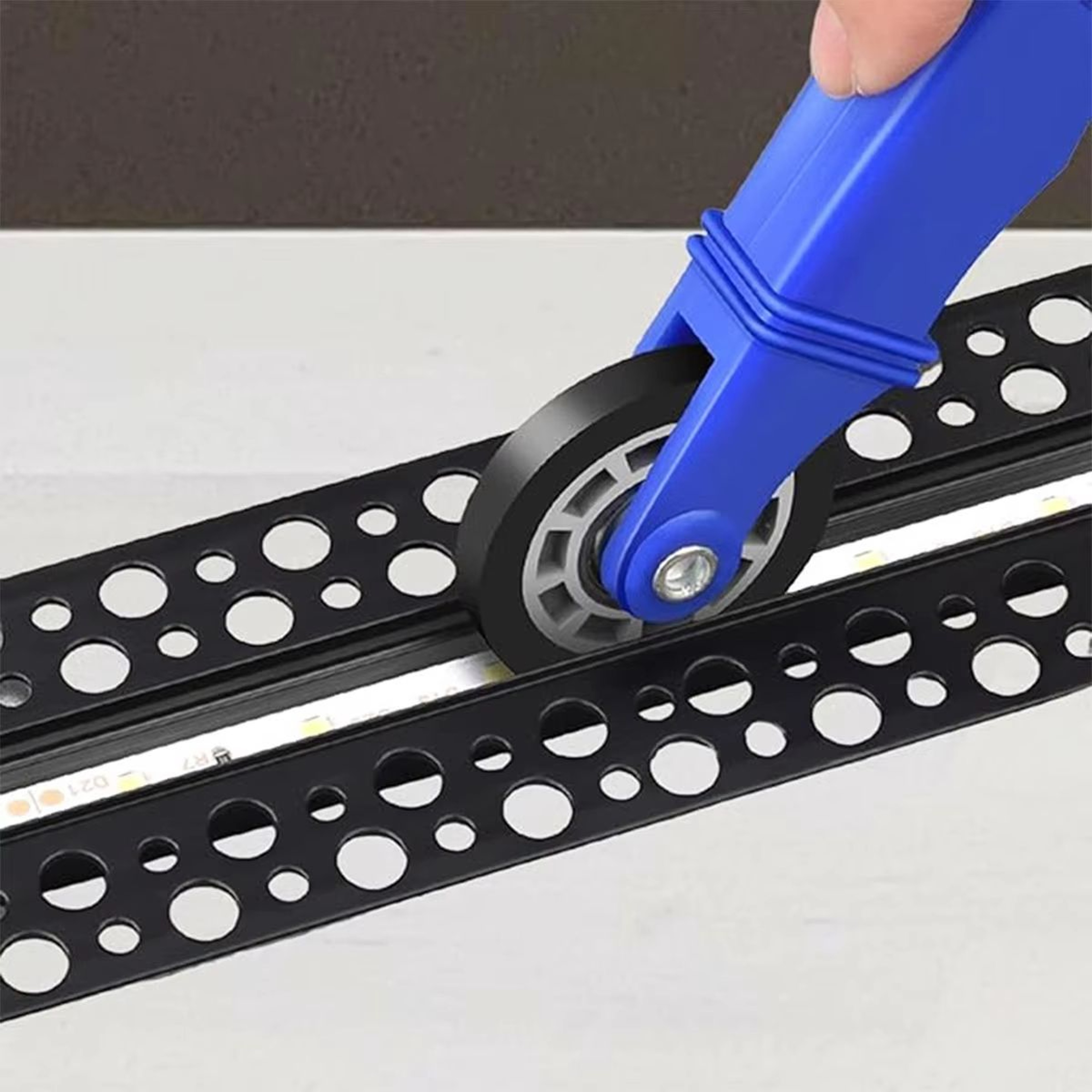 Window Screen Spline Roller  Handheld Nylon  Steel Roller Tool For Screen Door And Window Installat 3