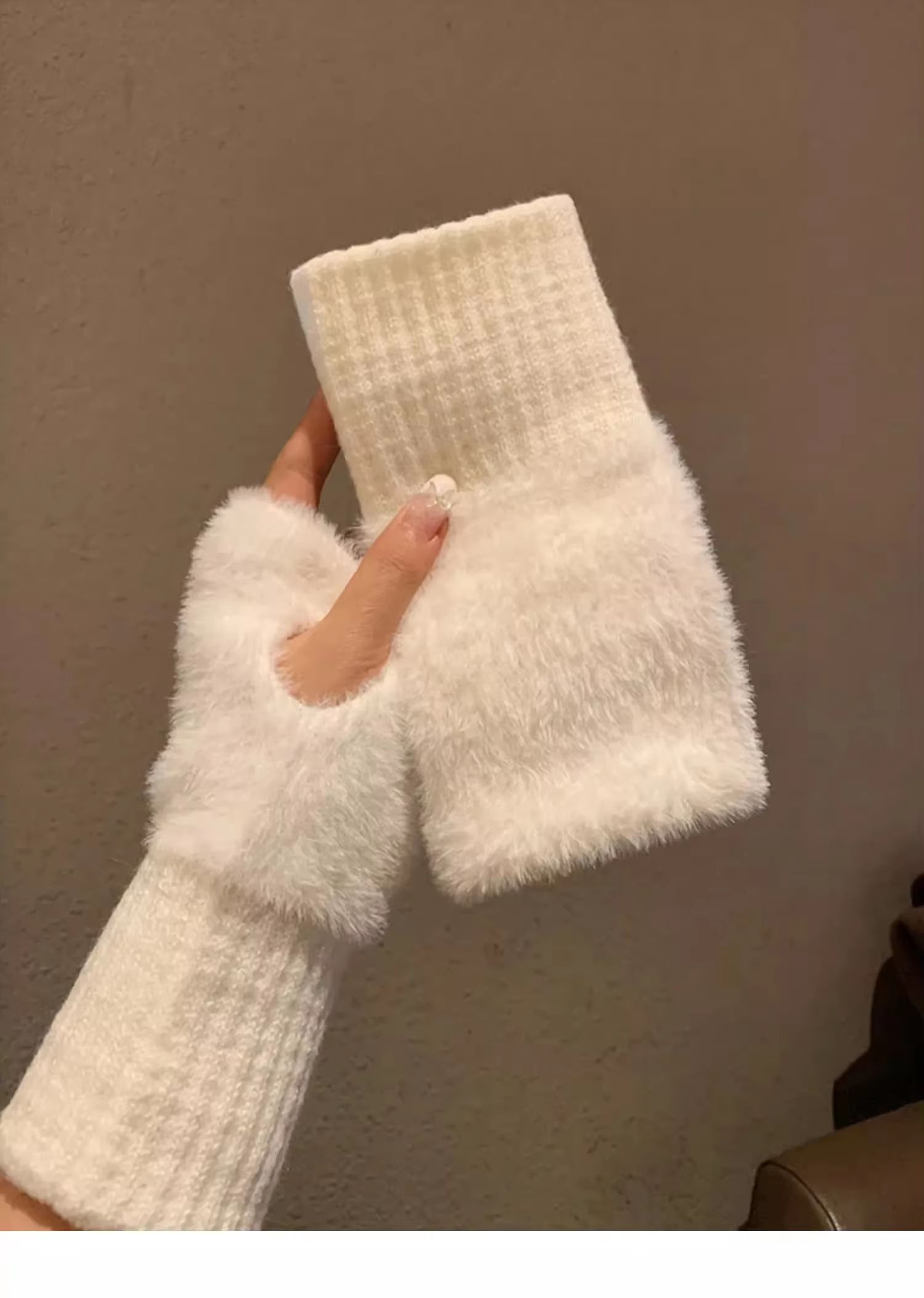 Womens Windproof Knitted Half Finger Gloves 7