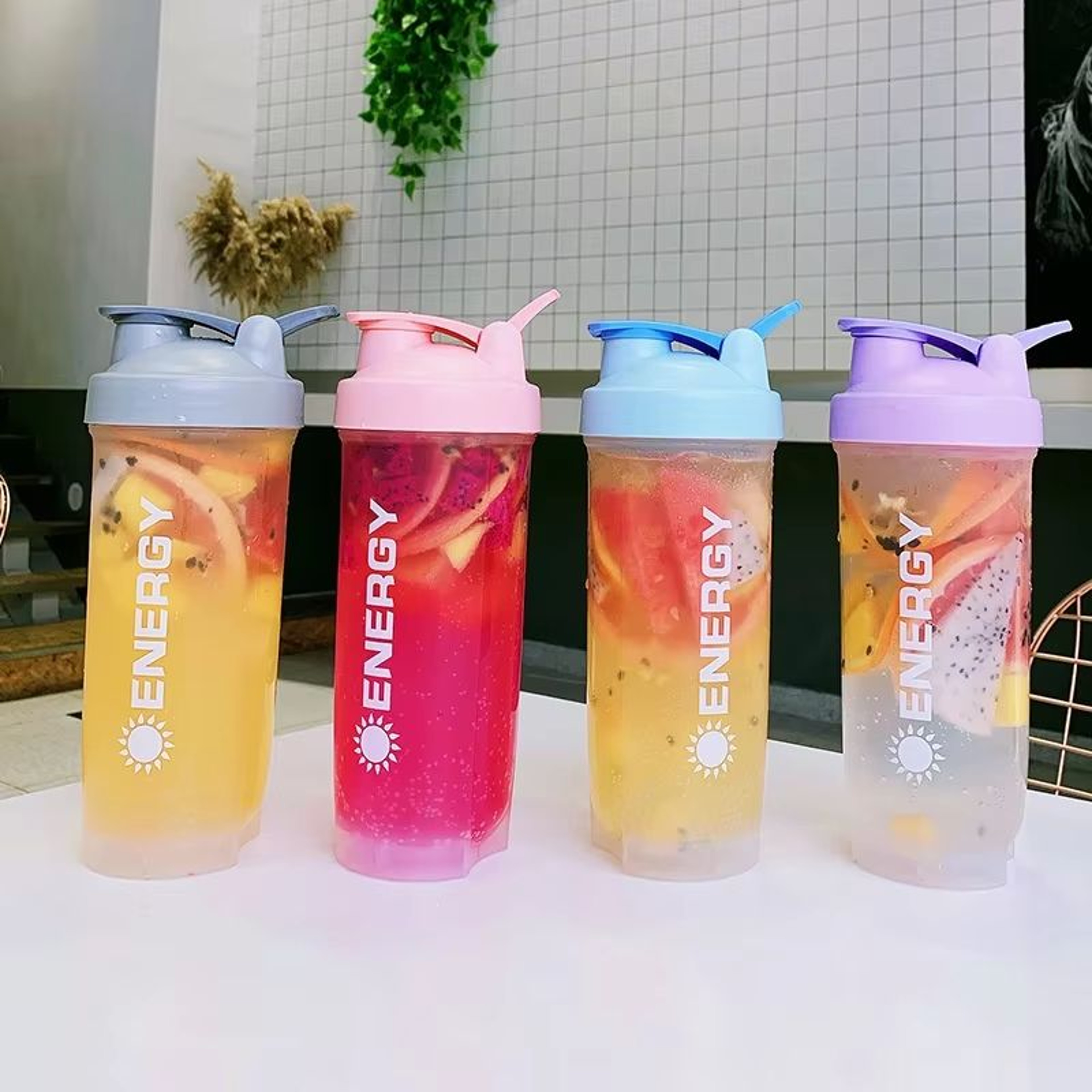 Summer LargeCapacity Shaker Cup  Outdoor Fitness Milkshake Cup ShockResistant With Stirring Ball Sc 0