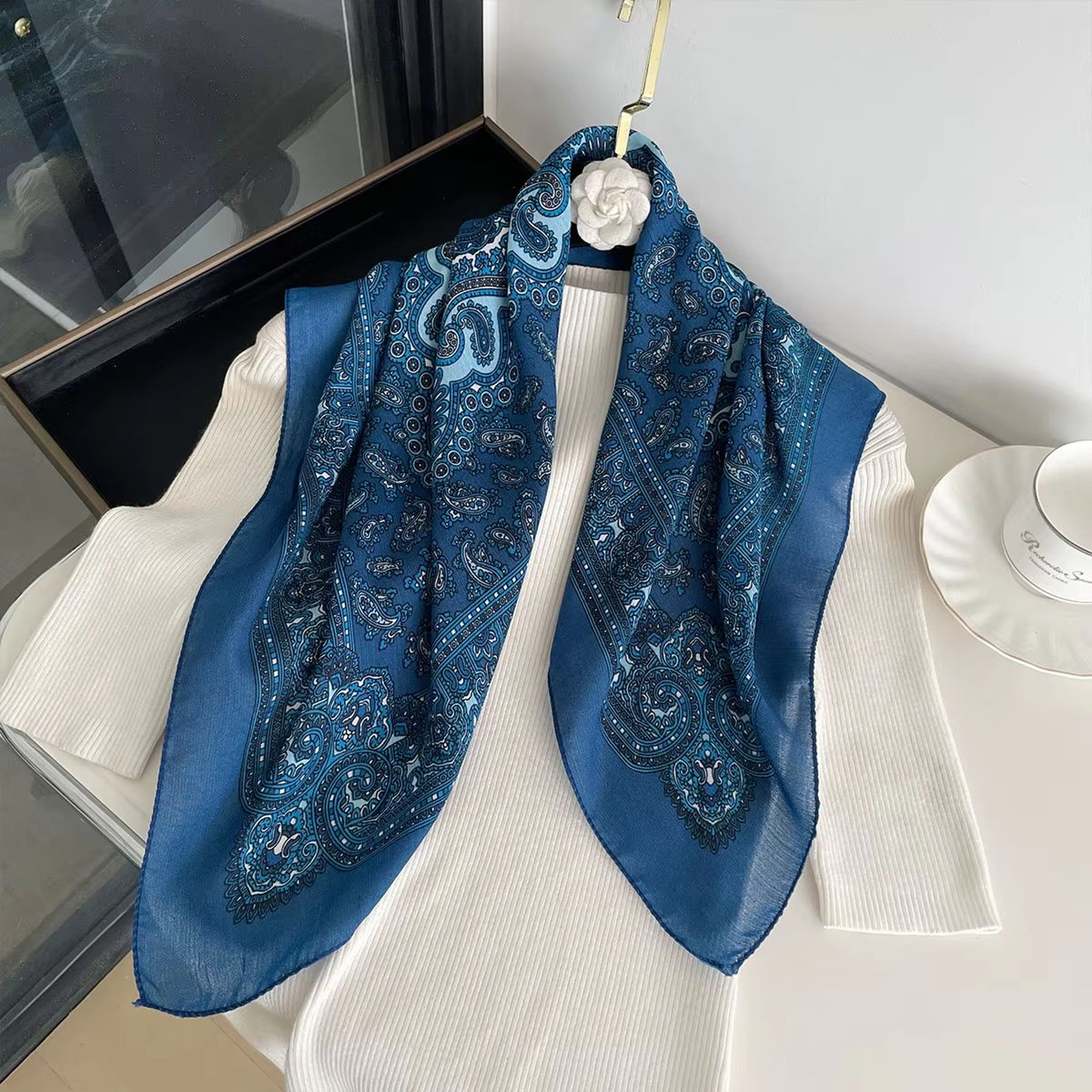 Womens Paisley Print Cotton Texture Square Scarf  2756x2756in Decorative Shawl Headband  Luxury Nec 14