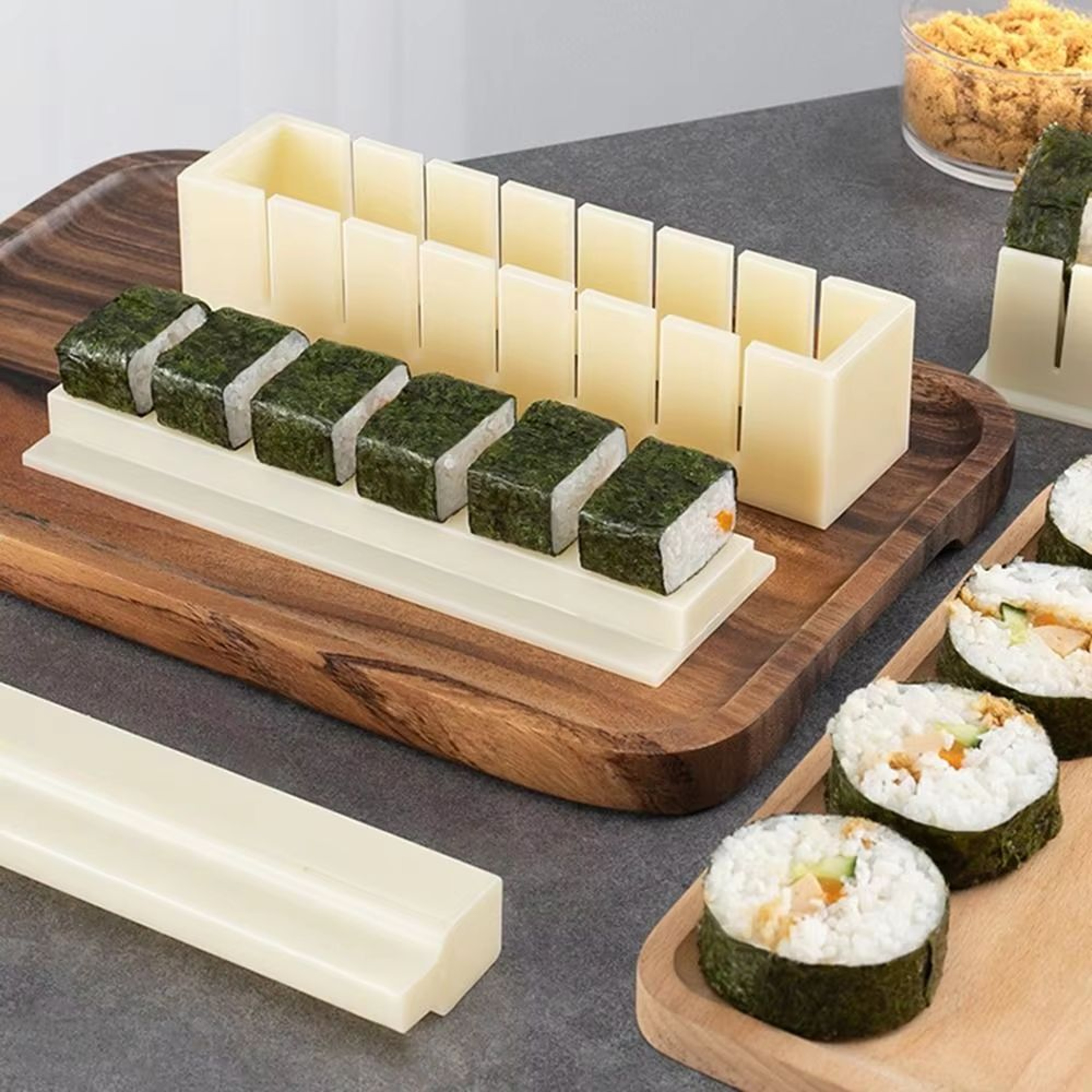 3pcs Sushi Maker Kit Kimbap Roll Molds Round Square Heart Easy DIY Sushi Rolling Mold Tools For Hom 0