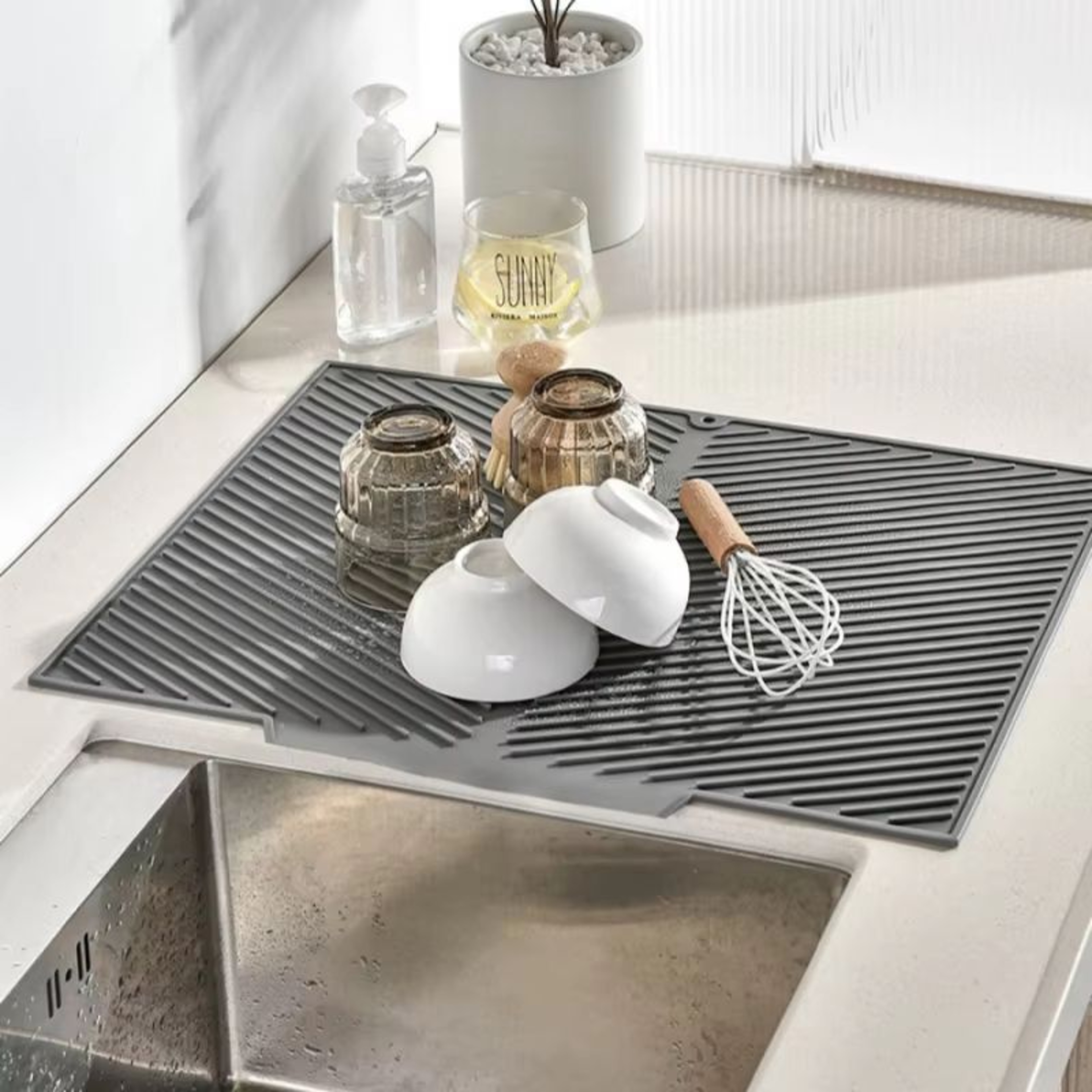Silicone Draining And Heat Insulation Mat For Kitchen And Bathroom 1