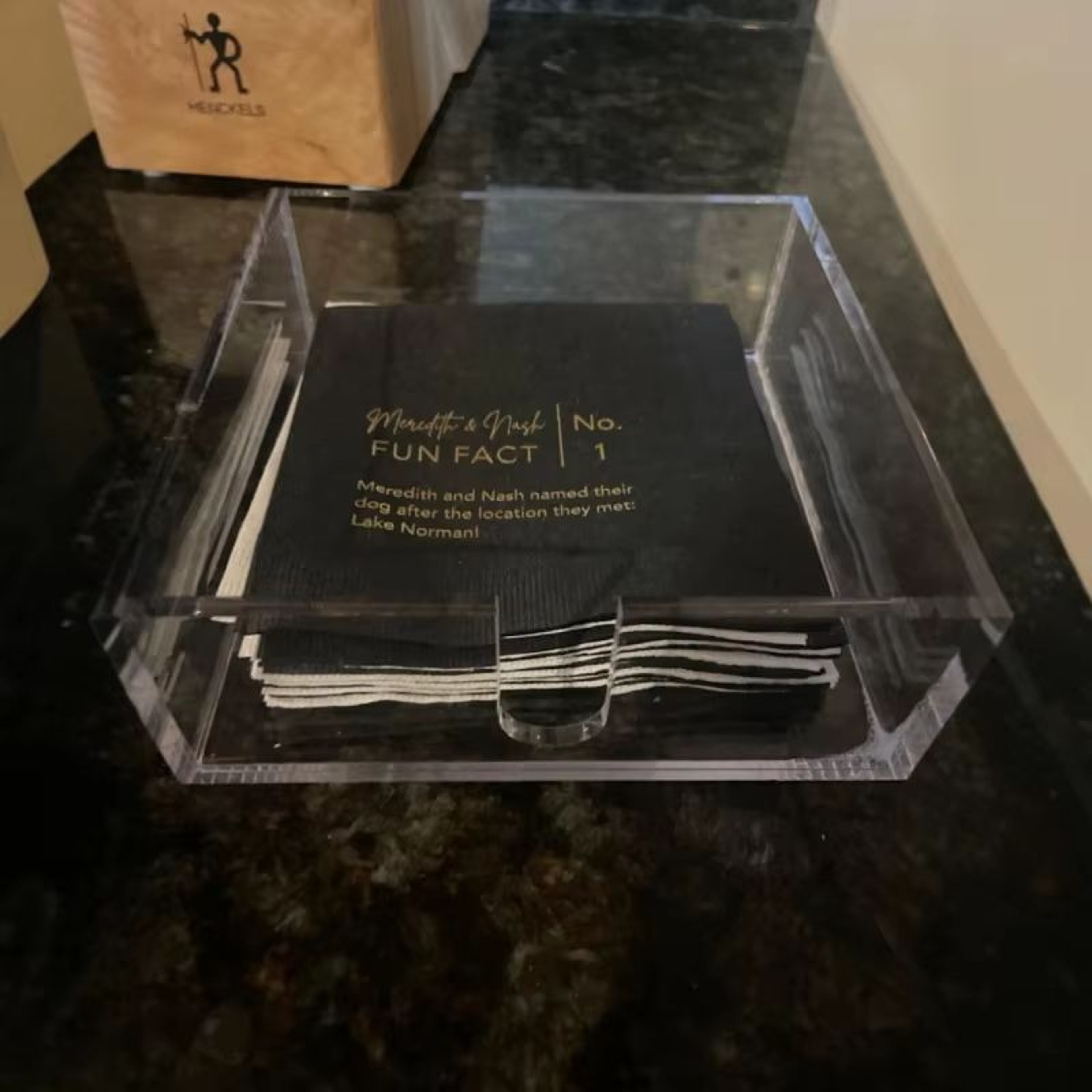 Square Transparent Acrylic Napkin Holder Tissue Box For Home And Restaurant 5