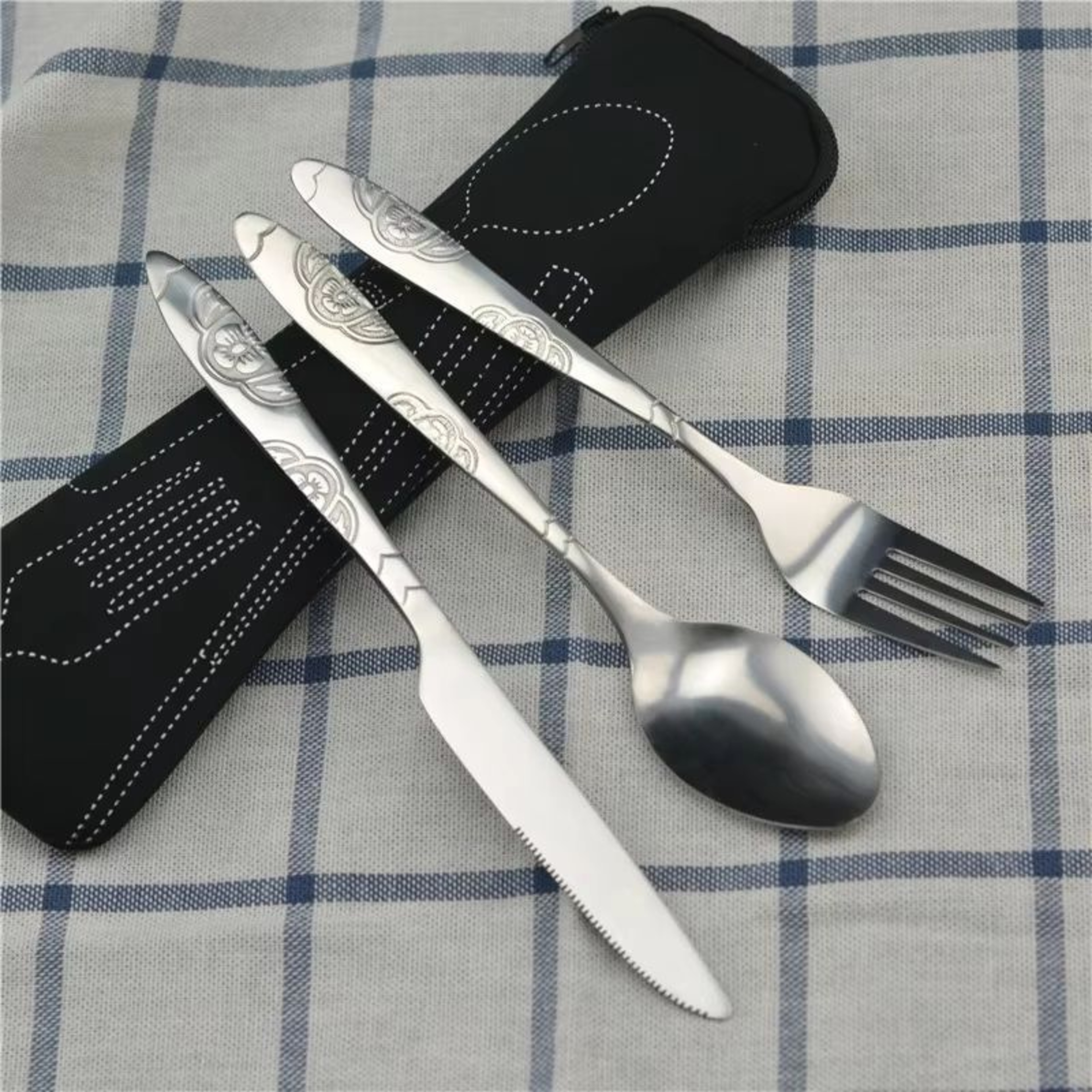 Portable Picnic Cutlery Set With Washable Tableware And Zipper Travel Case 6